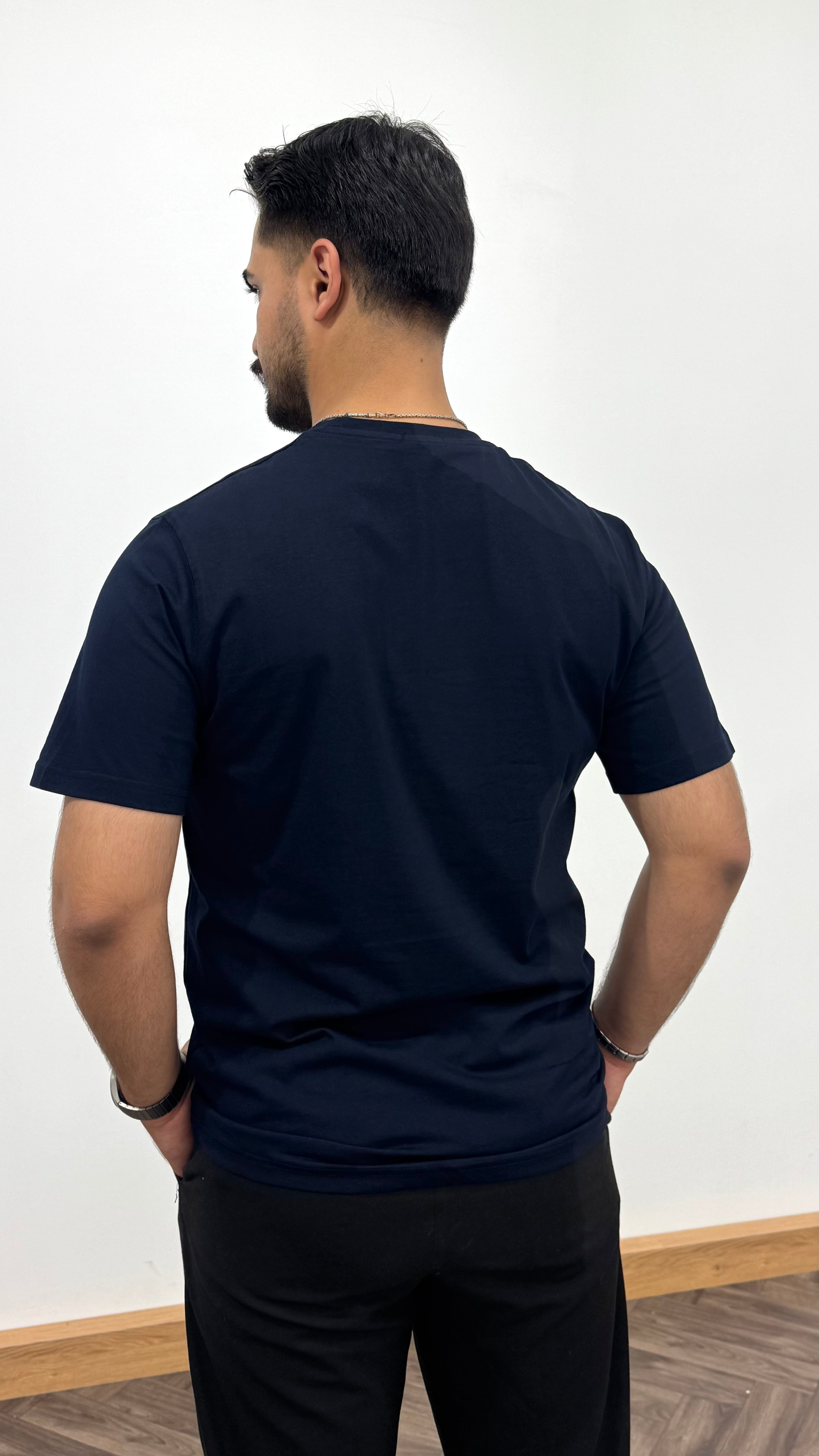 BİSİKLET YAKA NAKIŞ BASKILI TSHİRT