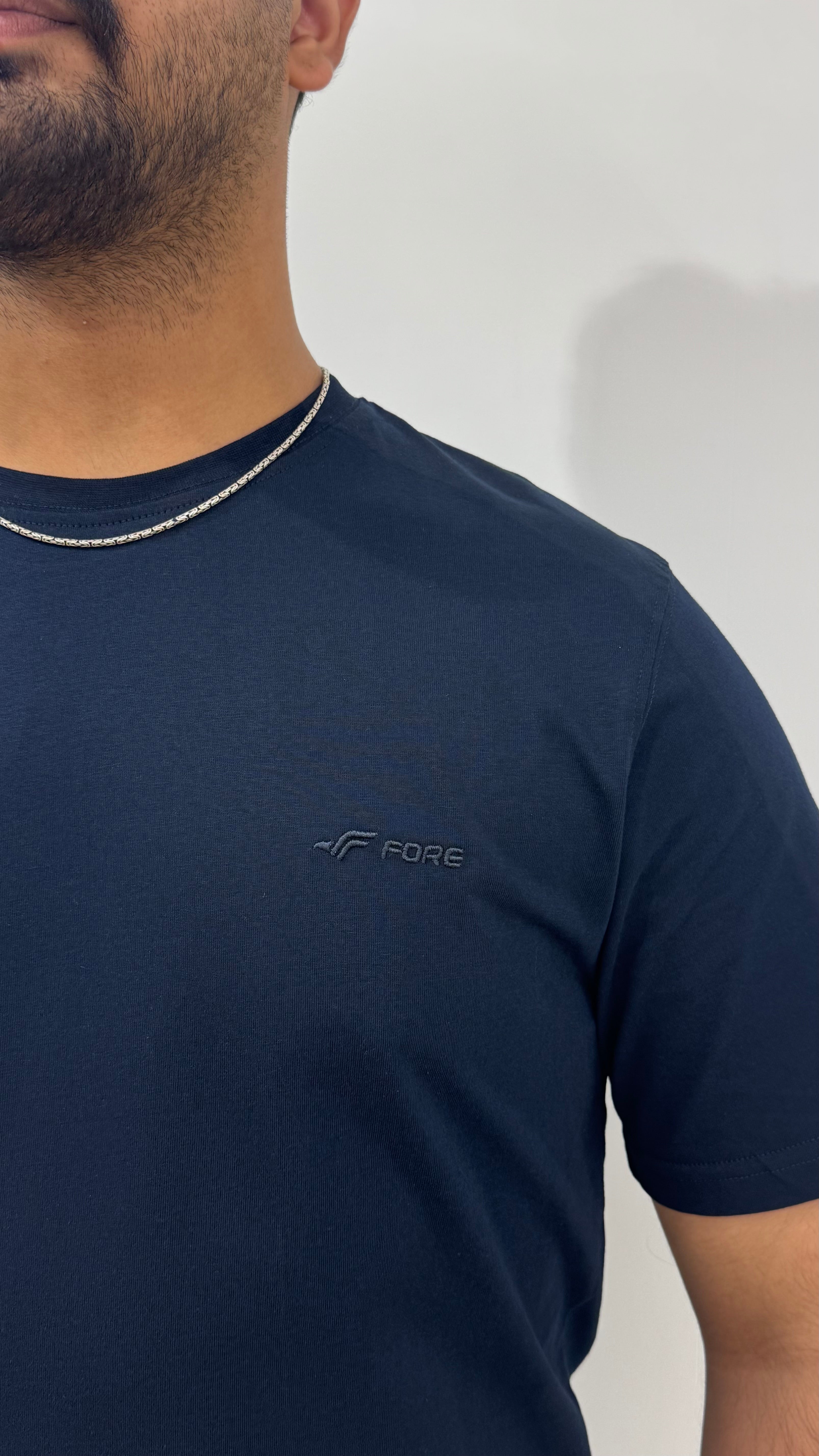 BİSİKLET YAKA NAKIŞ BASKILI TSHİRT