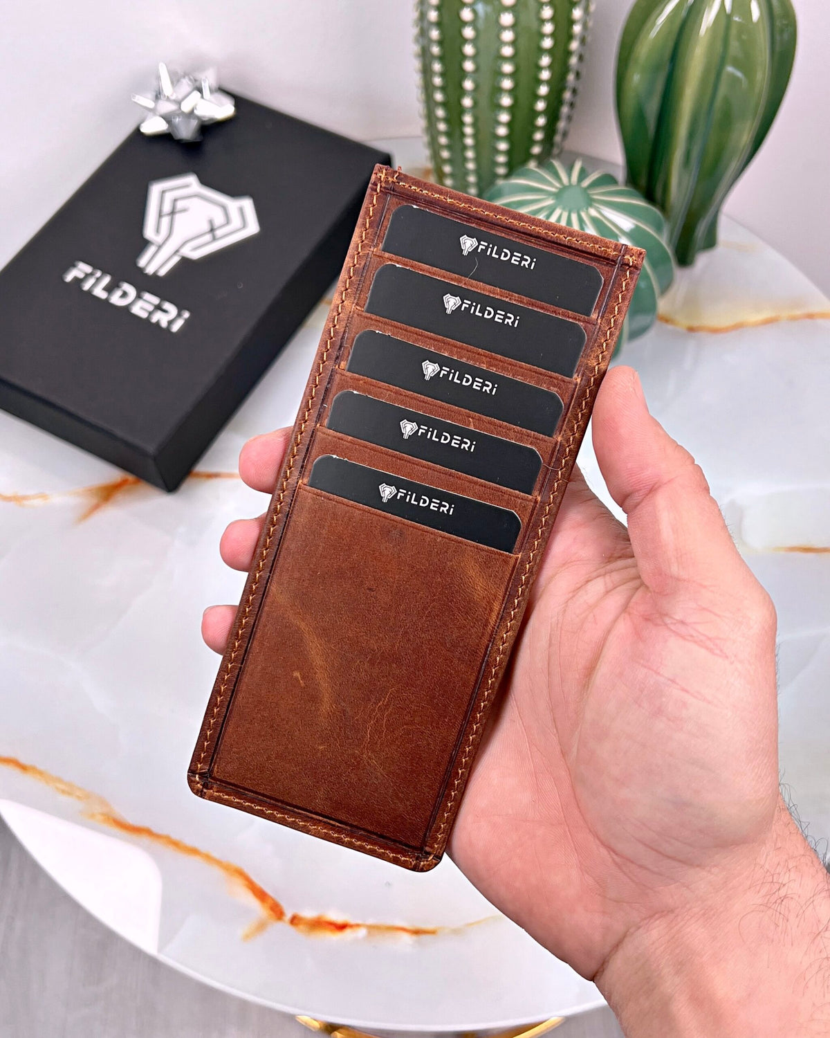 Telefon Bölmeli Cüzdan – Fındık Renk, Mıknatıslı Hakiki Deri | 2047