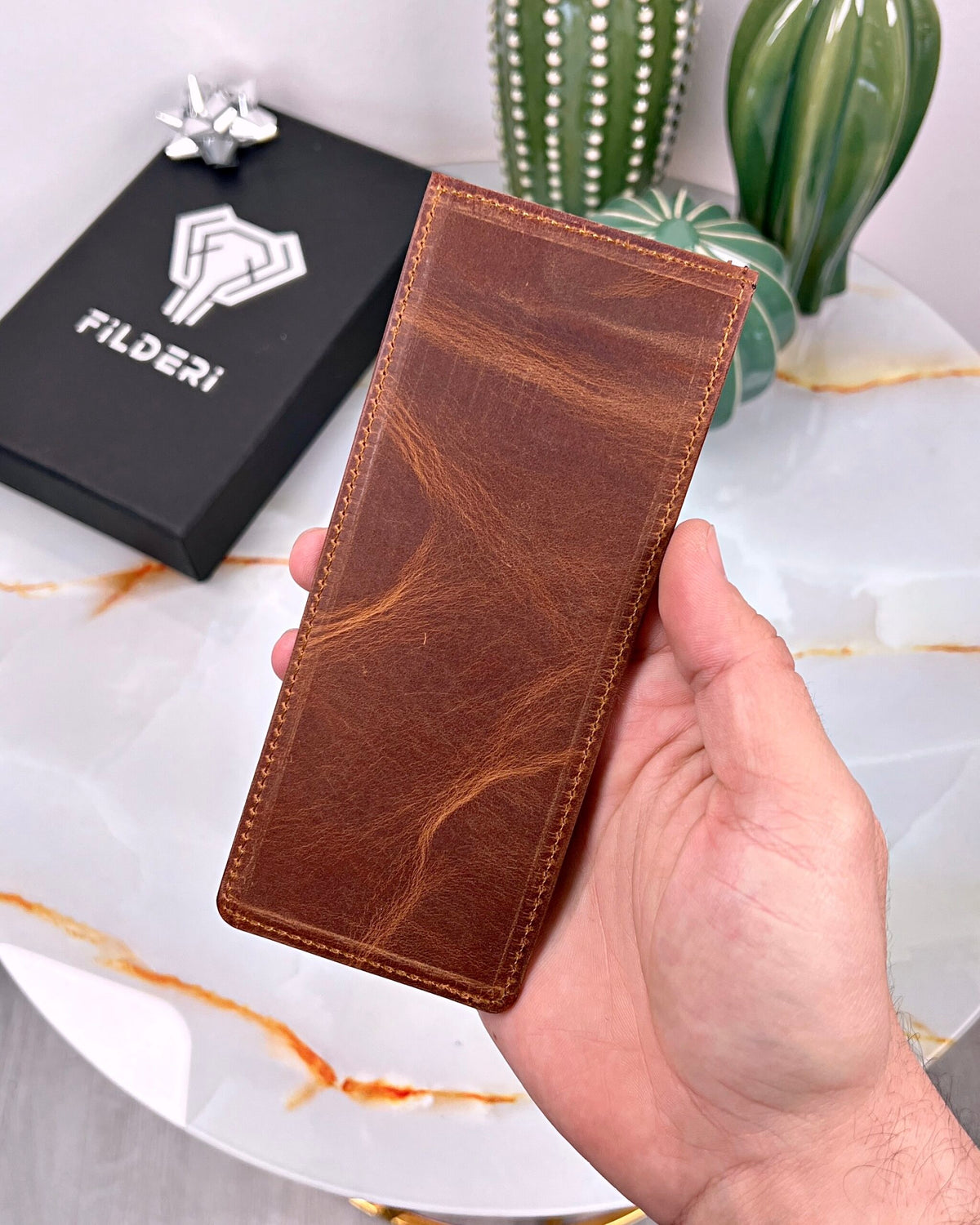 Telefon Bölmeli Cüzdan – Fındık Renk, Mıknatıslı Hakiki Deri | 2047