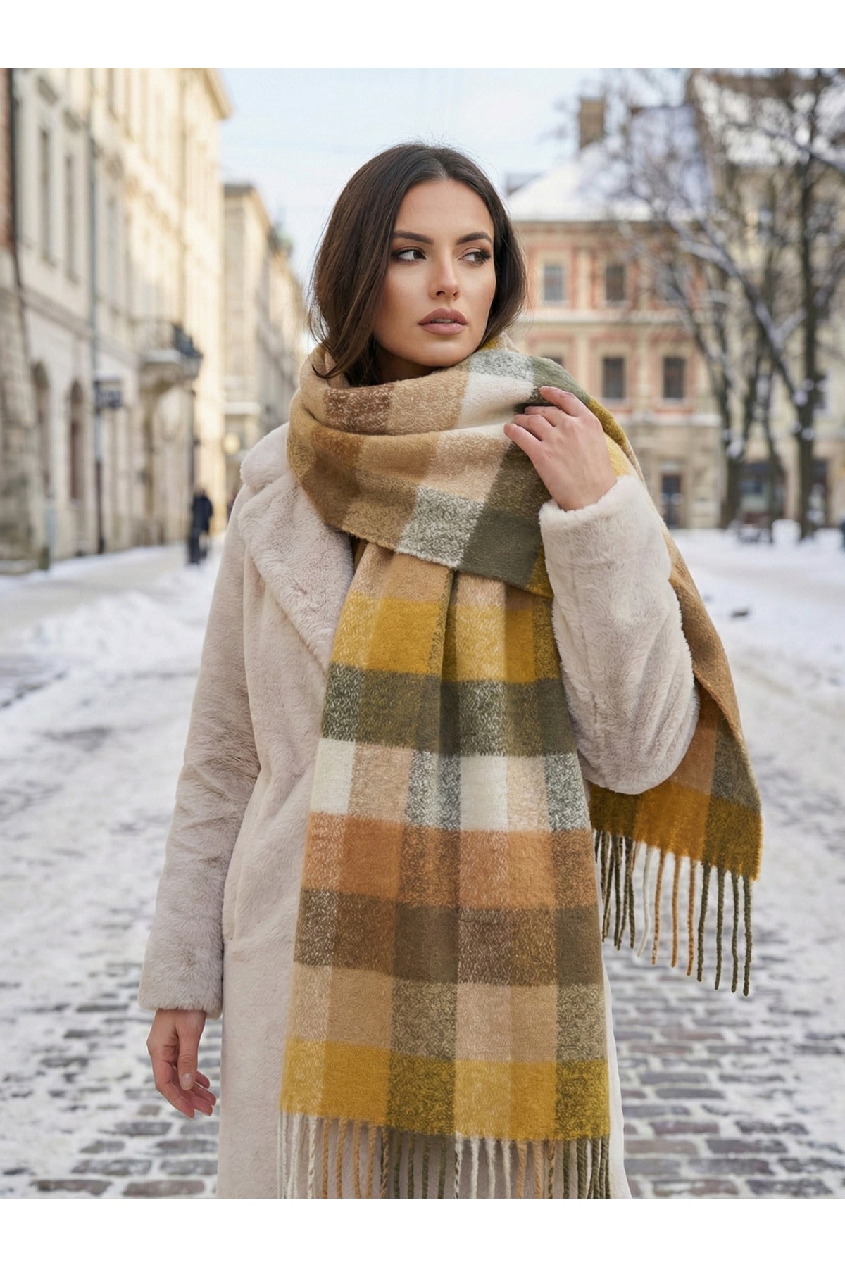 Kare Desenli Kahverengi-sarı-bej-gri Püsküllü Kalın Dokulu Atkı Sal1292