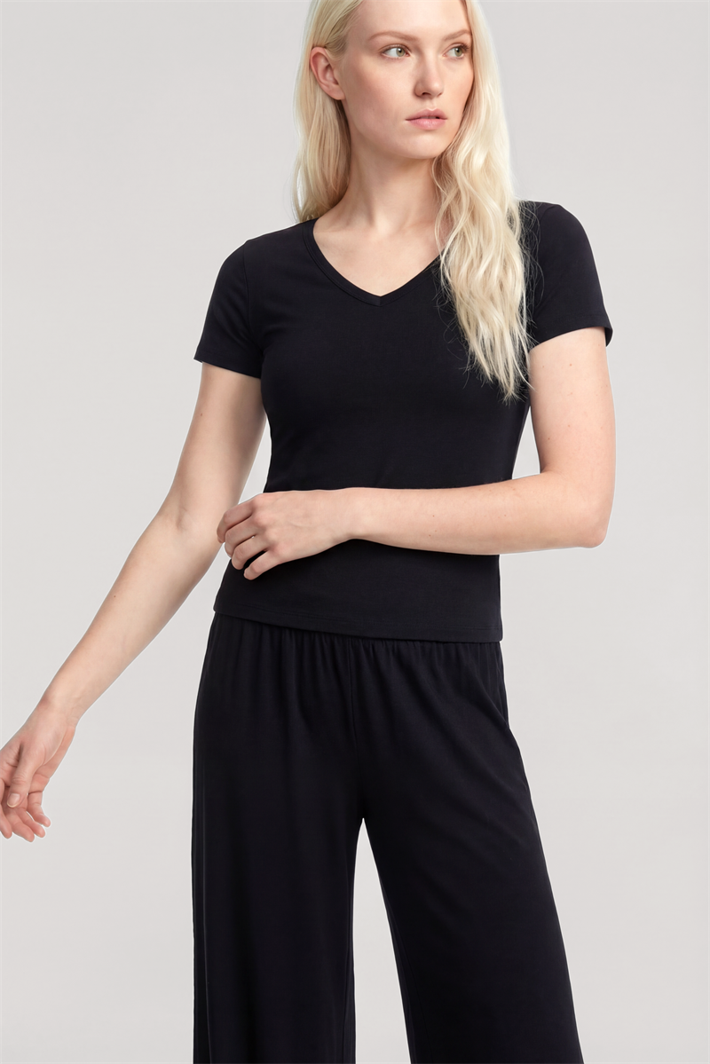 Akbeniz V Yaka Yumuşak Dokulu Pijama Takımı Siyah