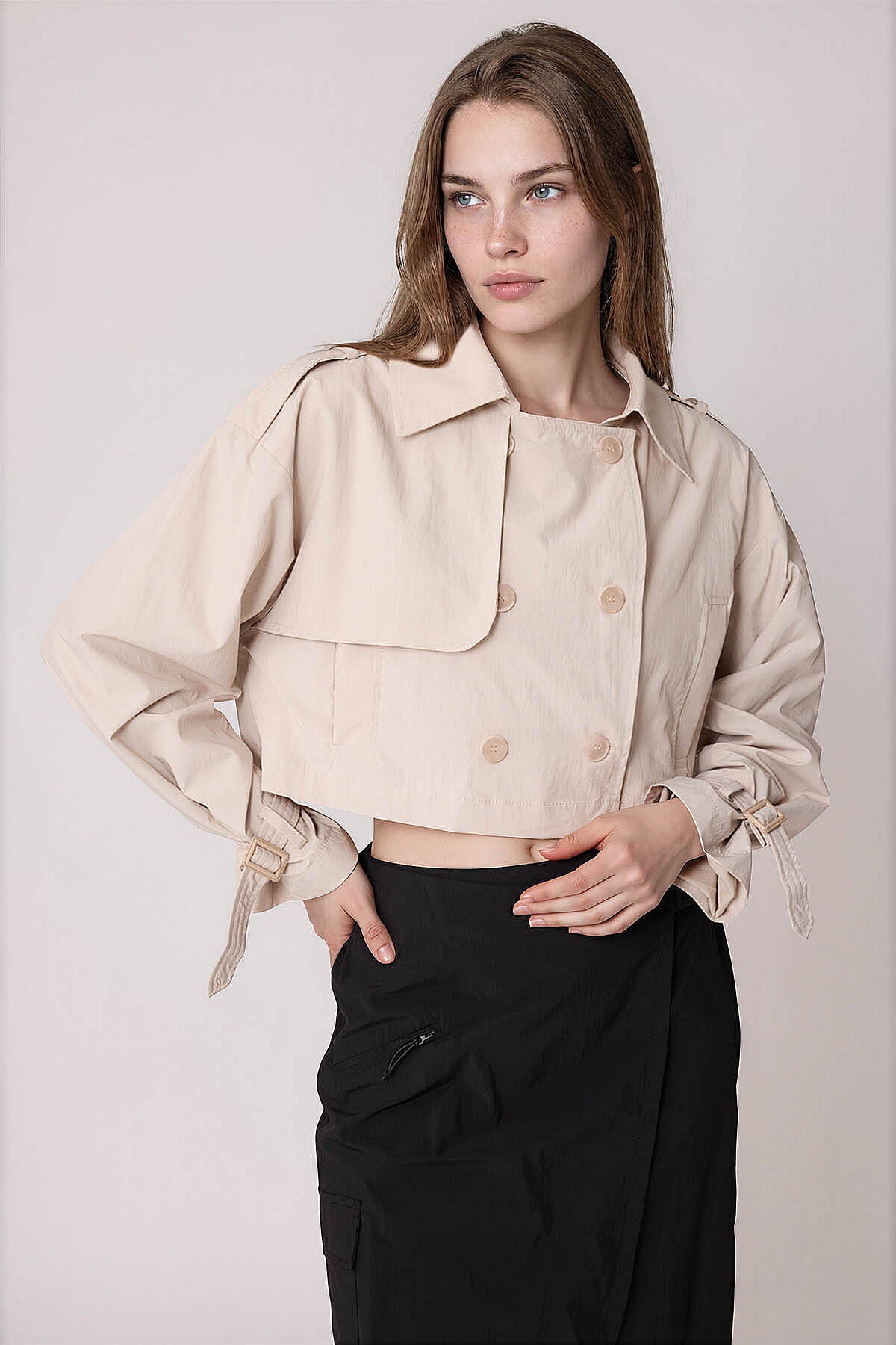 Astarlı Önü Düğmeli Crop Trençkot
