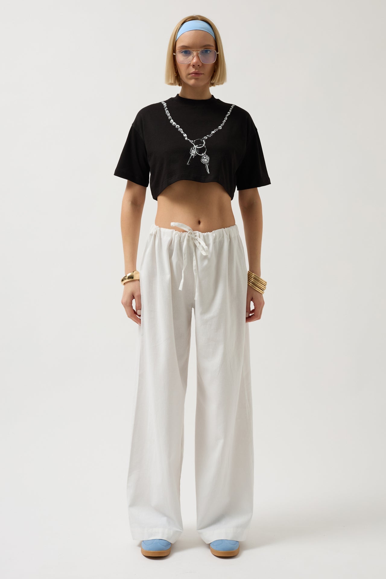 Zincir Baskılı Crop Siyah T-Shirt
