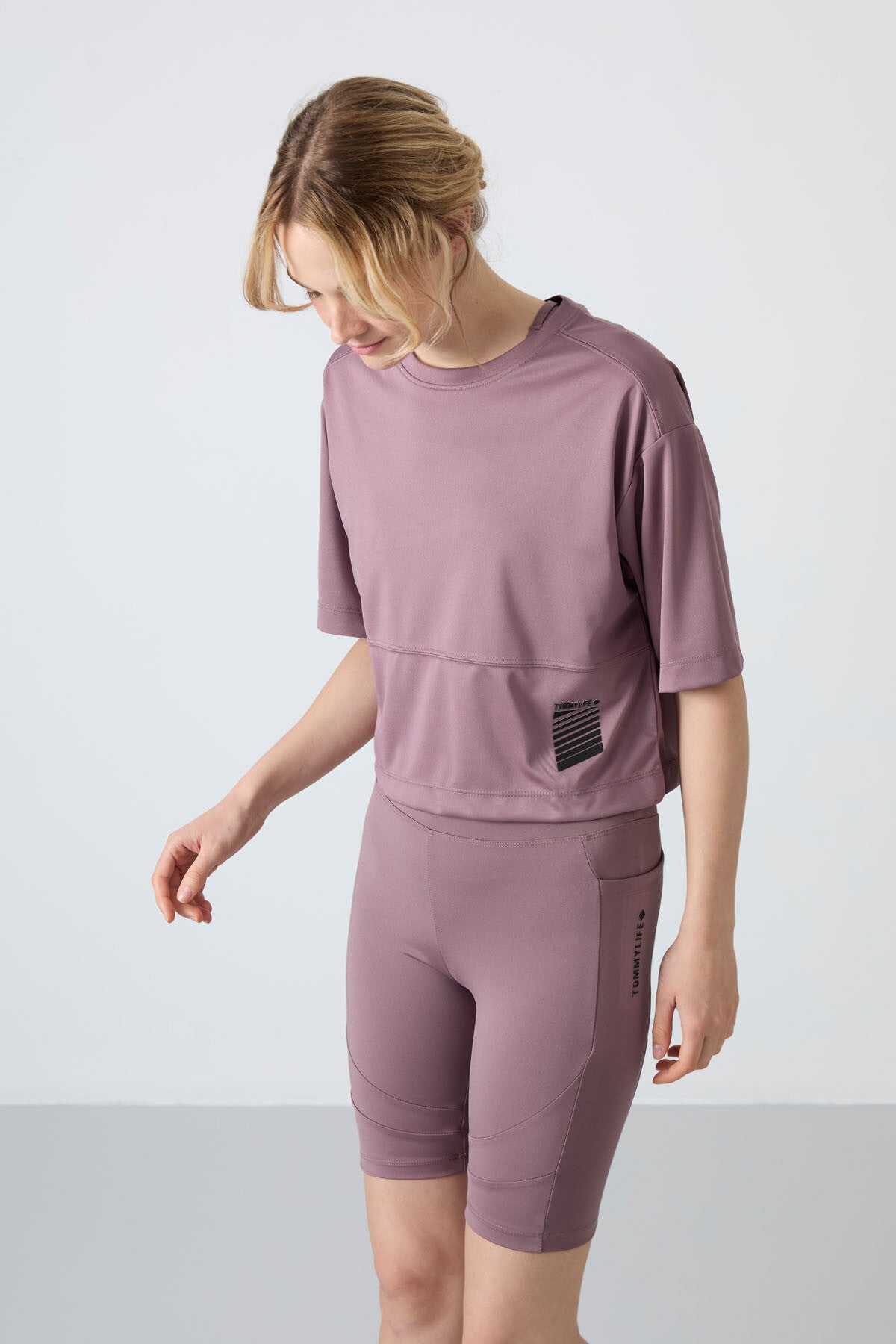Gül Kurusu Nefes Alan Dokulu İnce Esnek Oversize Fit Performans Kadın T-Shirt - 97284