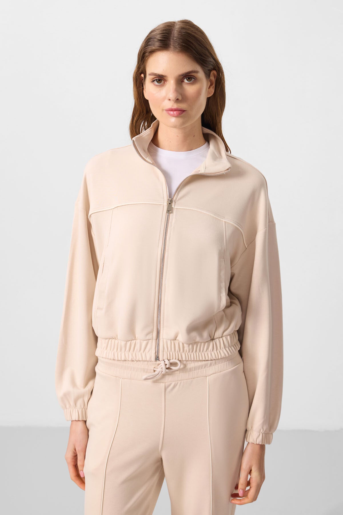 Bej Yumuşak Dokulu Dik Yaka Oversize Lastikli Kadın Eşofman Takım - 95349