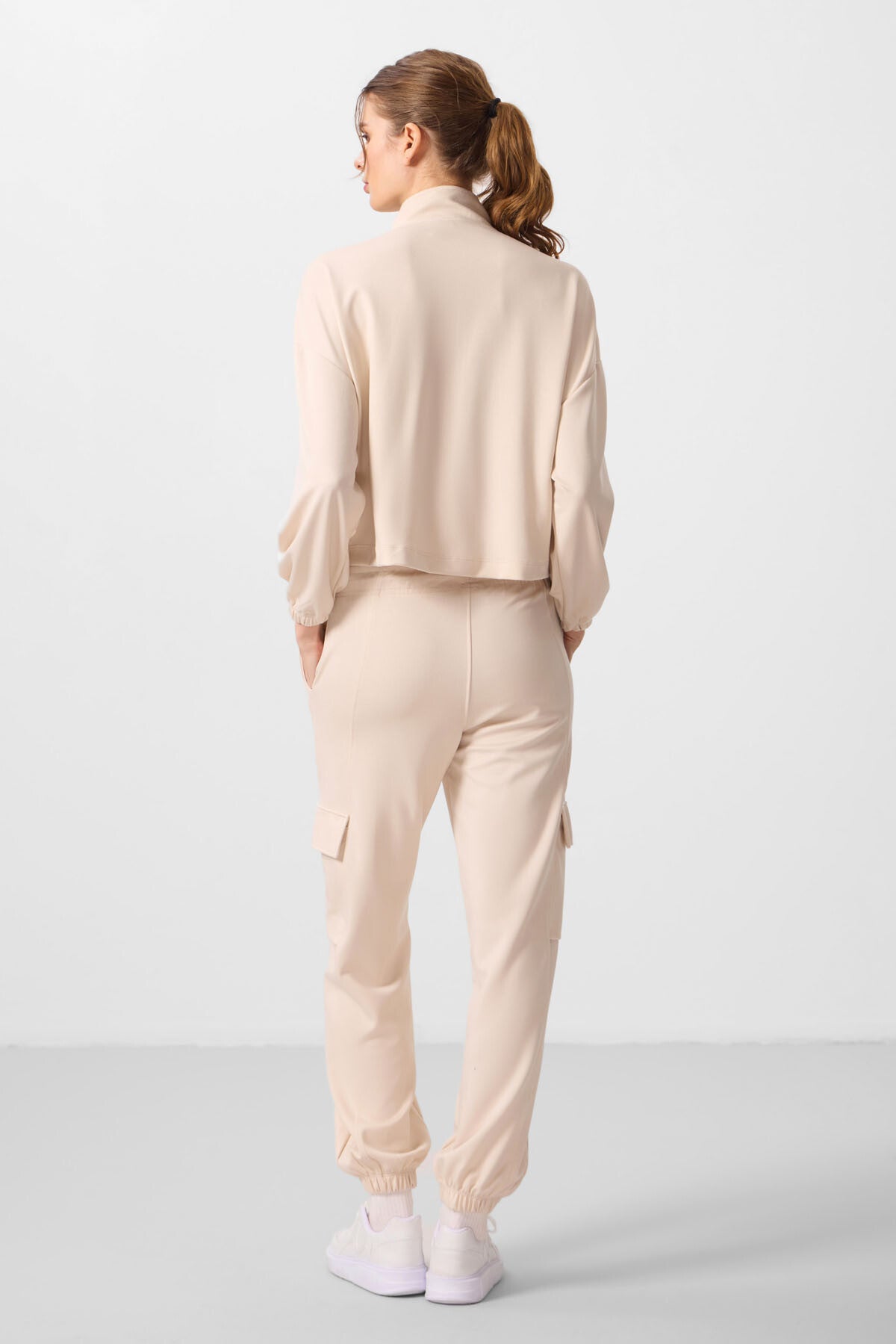 Bej Yumuşak Dokulu Dik Yaka Gizli Fermuarlı Oversize Kadın Eşofman Takım - 95351