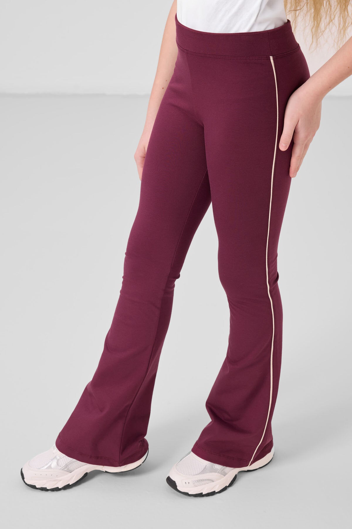 Bej-Bordo Pamuklu O Yaka Standart Fit Basic İspanyol Paça Kız Çocuk Tayt Takım - 75192