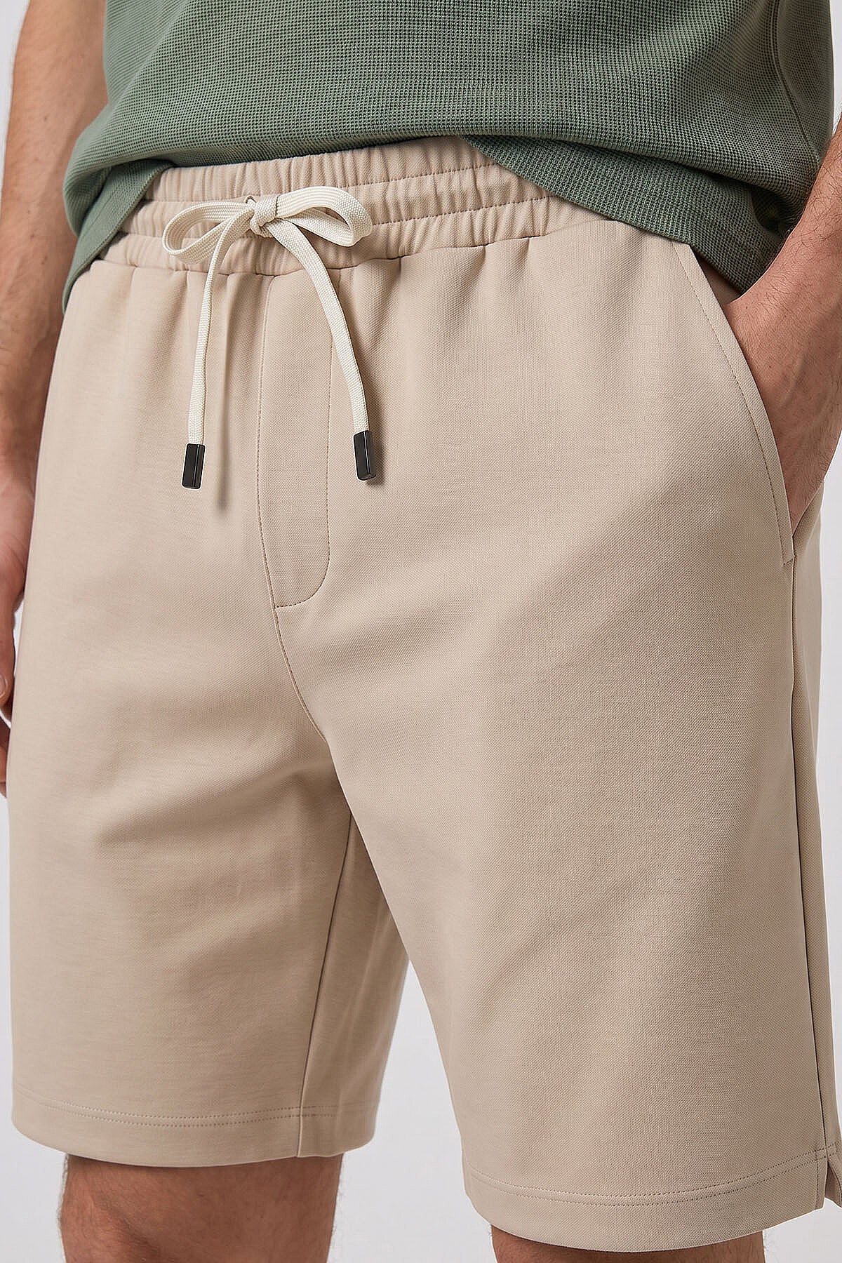 Bej Standart Fit Basic Arka Cepli Erkek Şort - 81314