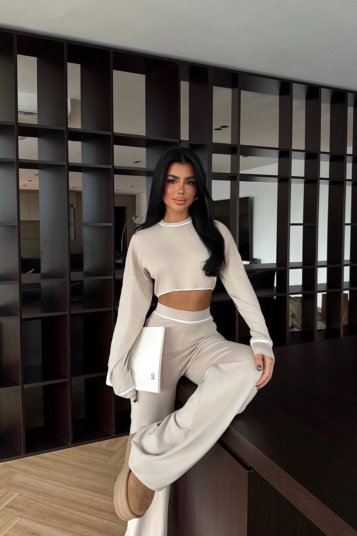 Bej Lorisy Takım ATE-3687