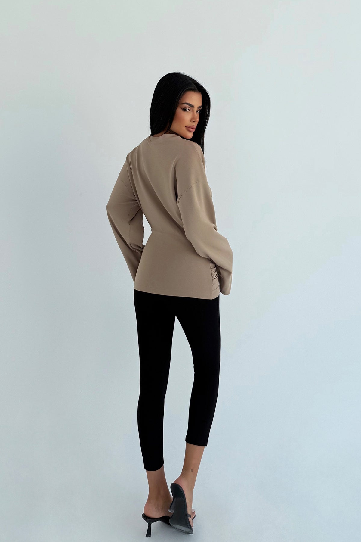 Bej Pia Uzun Kollu Bluz ATE-2284