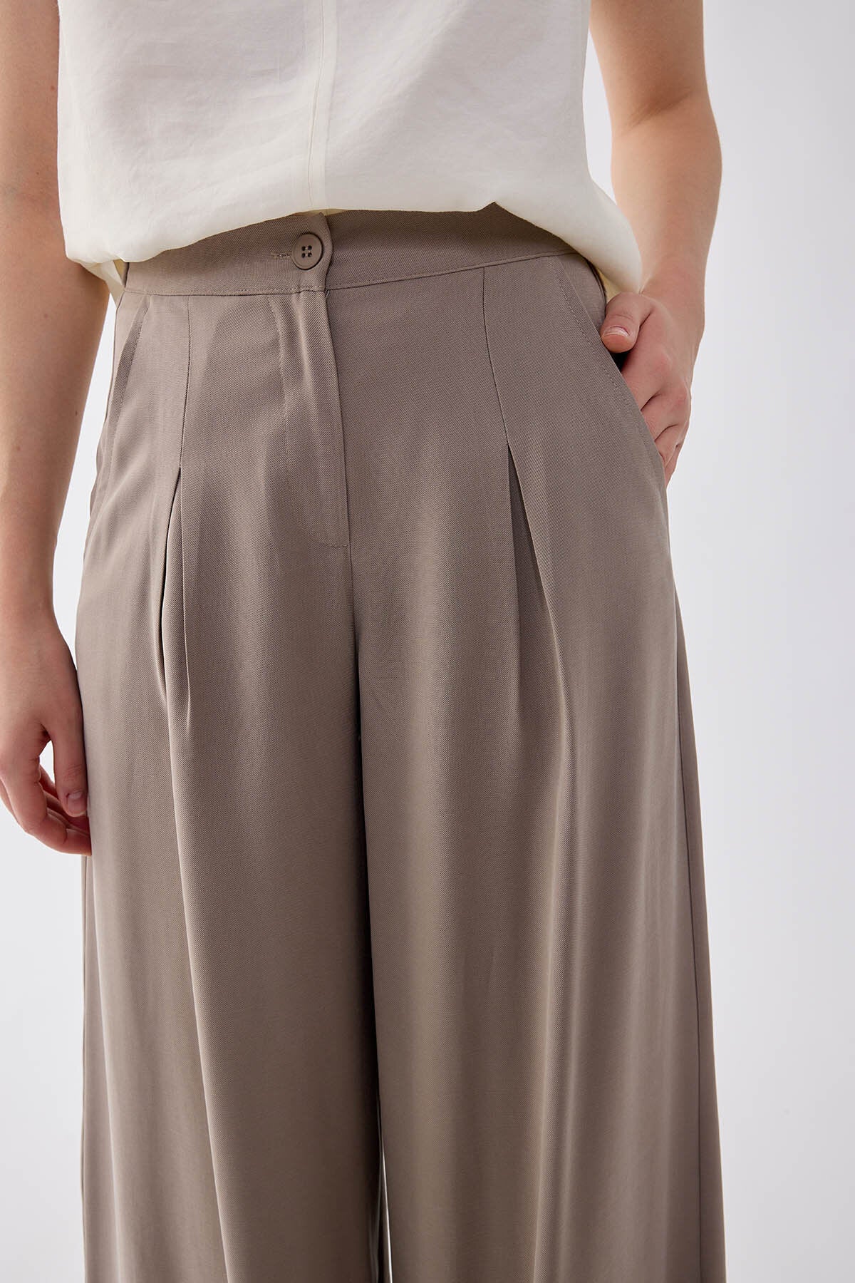 Beli Lastikli Geniş Paça Pantolon