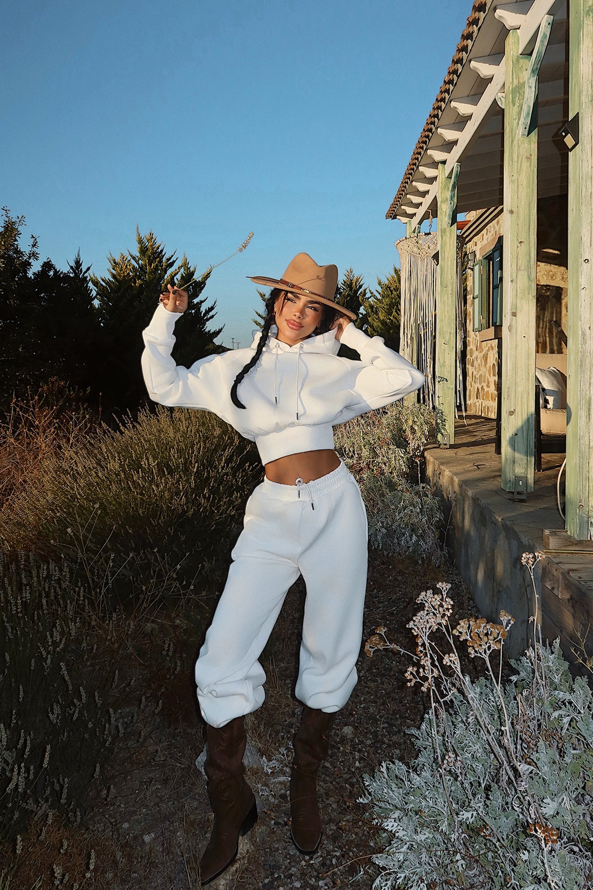 Beyaz Scarf Kapşonlu Eşofman Takım ATE-3692