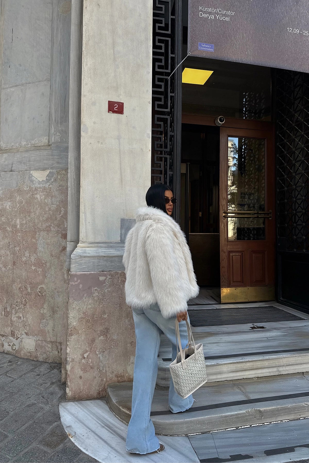 Beyaz Rufina Kürk