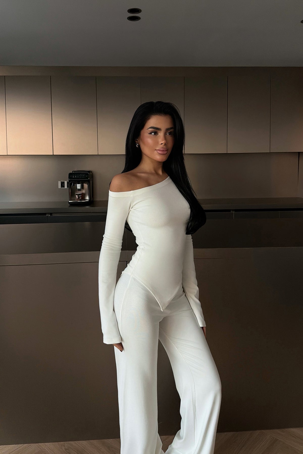 Beyaz Kendrick Takım ATE-4024