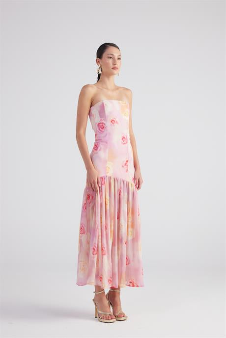 Vivian Elbise Pembe