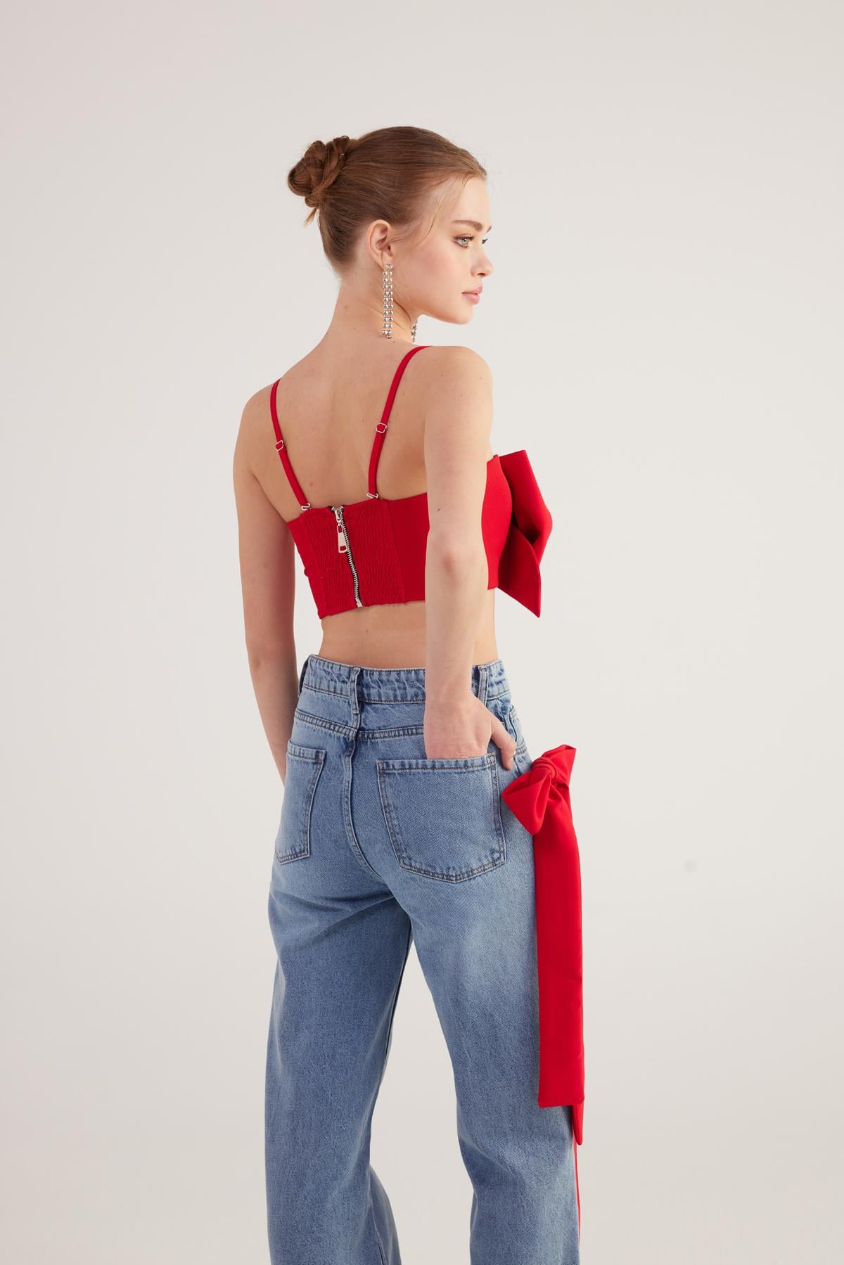Kurdele Görünümlü Crop Jazmin Bluz Kırmızı