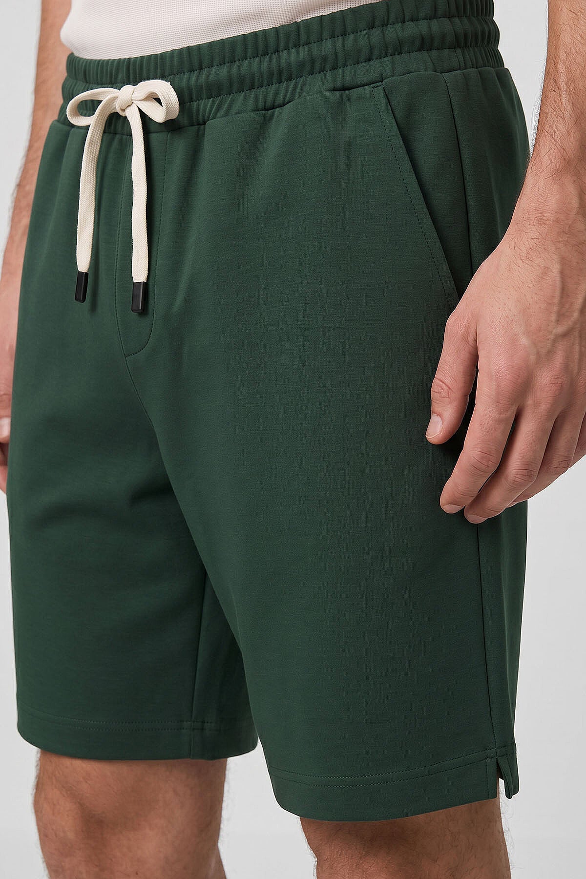 Çam Yeşil Standart Fit Basic Arka Cepli Erkek Şort - 81314