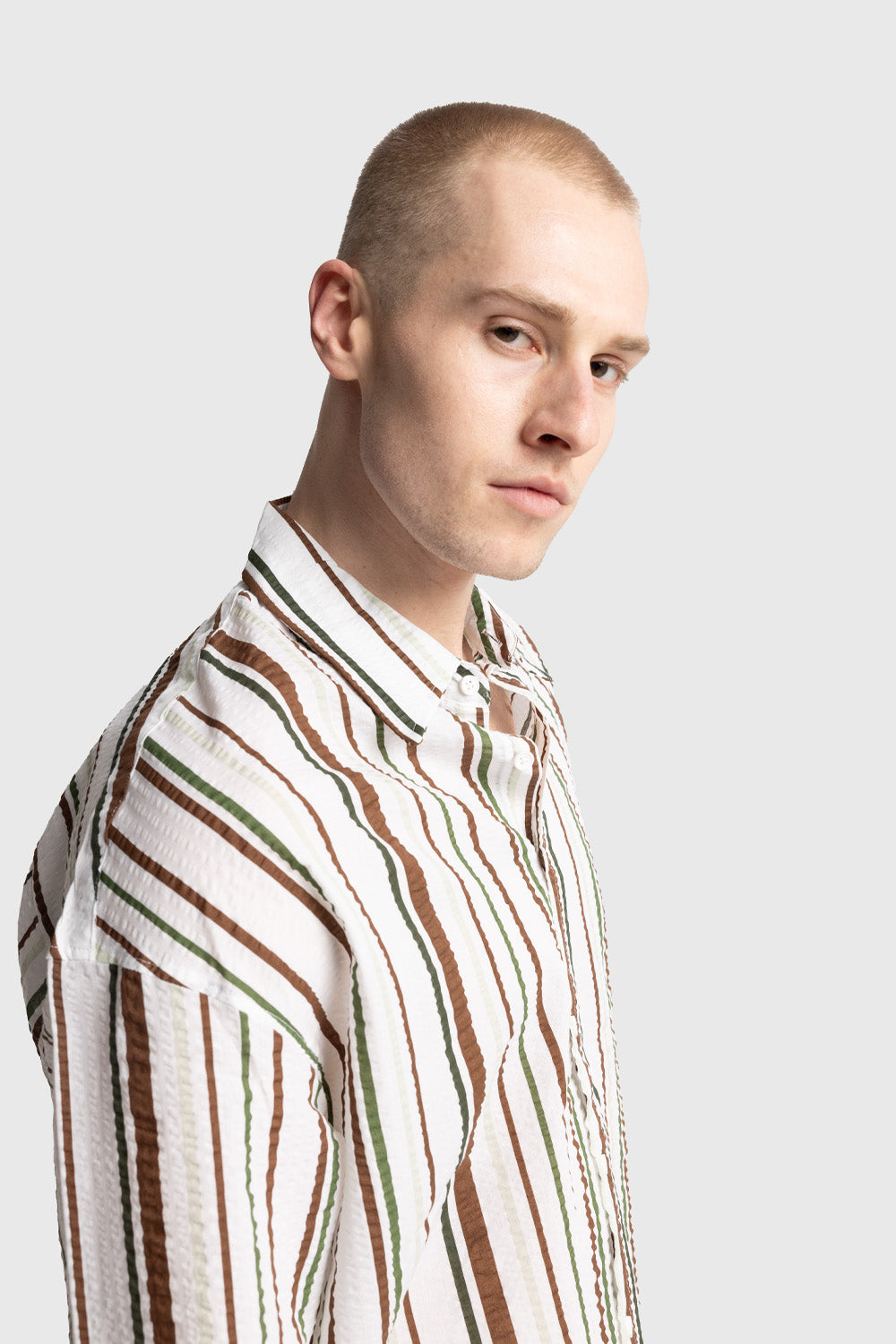 ÇİZGİLİ GOFRE GÖMLEK