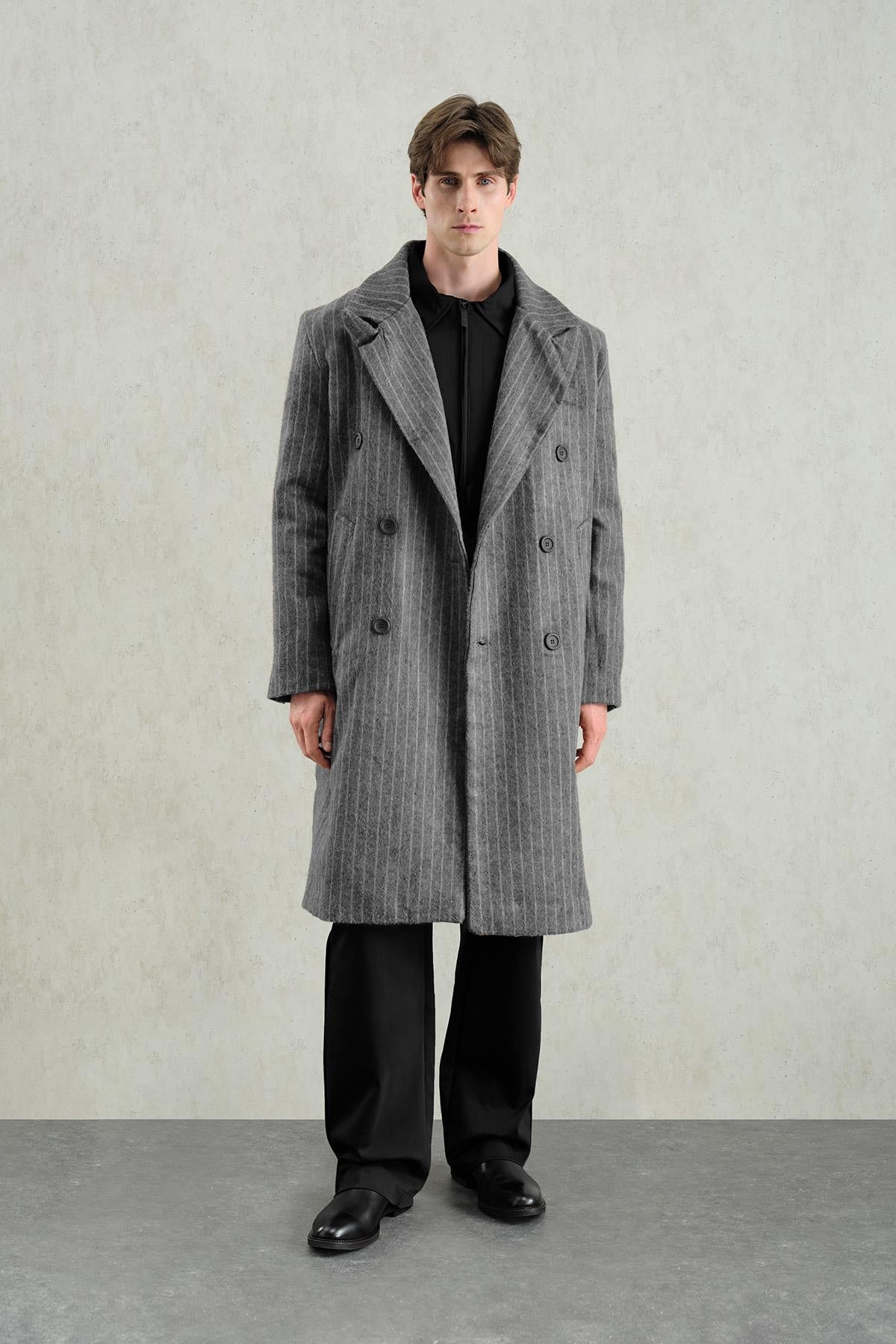 ÇİZGİLİ KAŞE GRİ KABAN