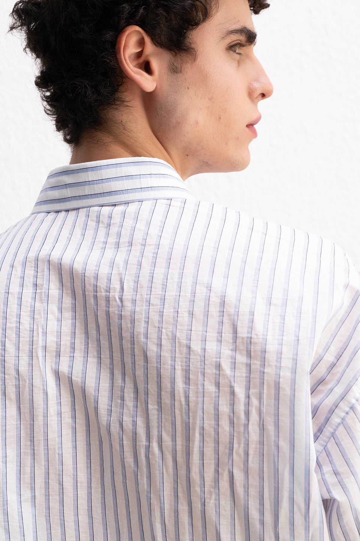 ÇİZGİLİ UZUN KOLLU BEYAZ GÖMLEK - BEYAZ M