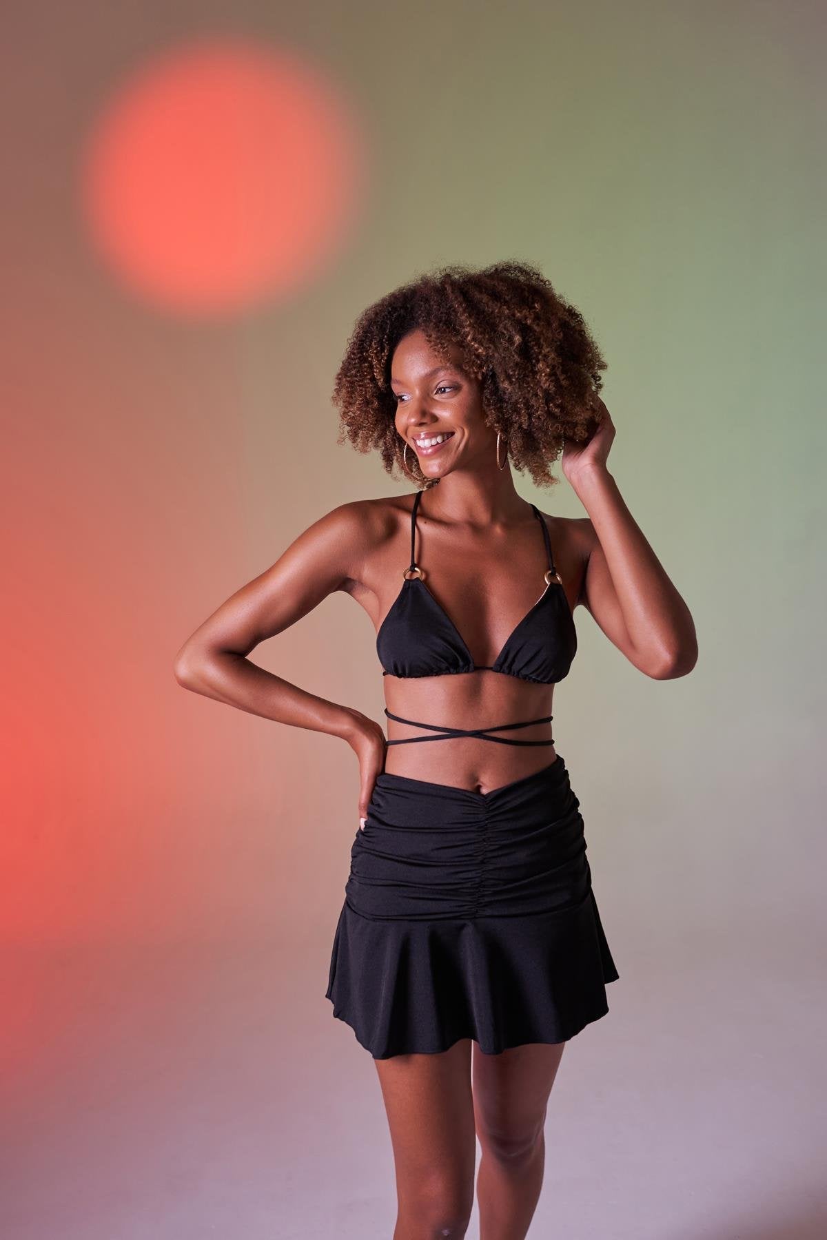 Yüksek Bel Büzgü Detaylı Mini Delphi Etek Siyah