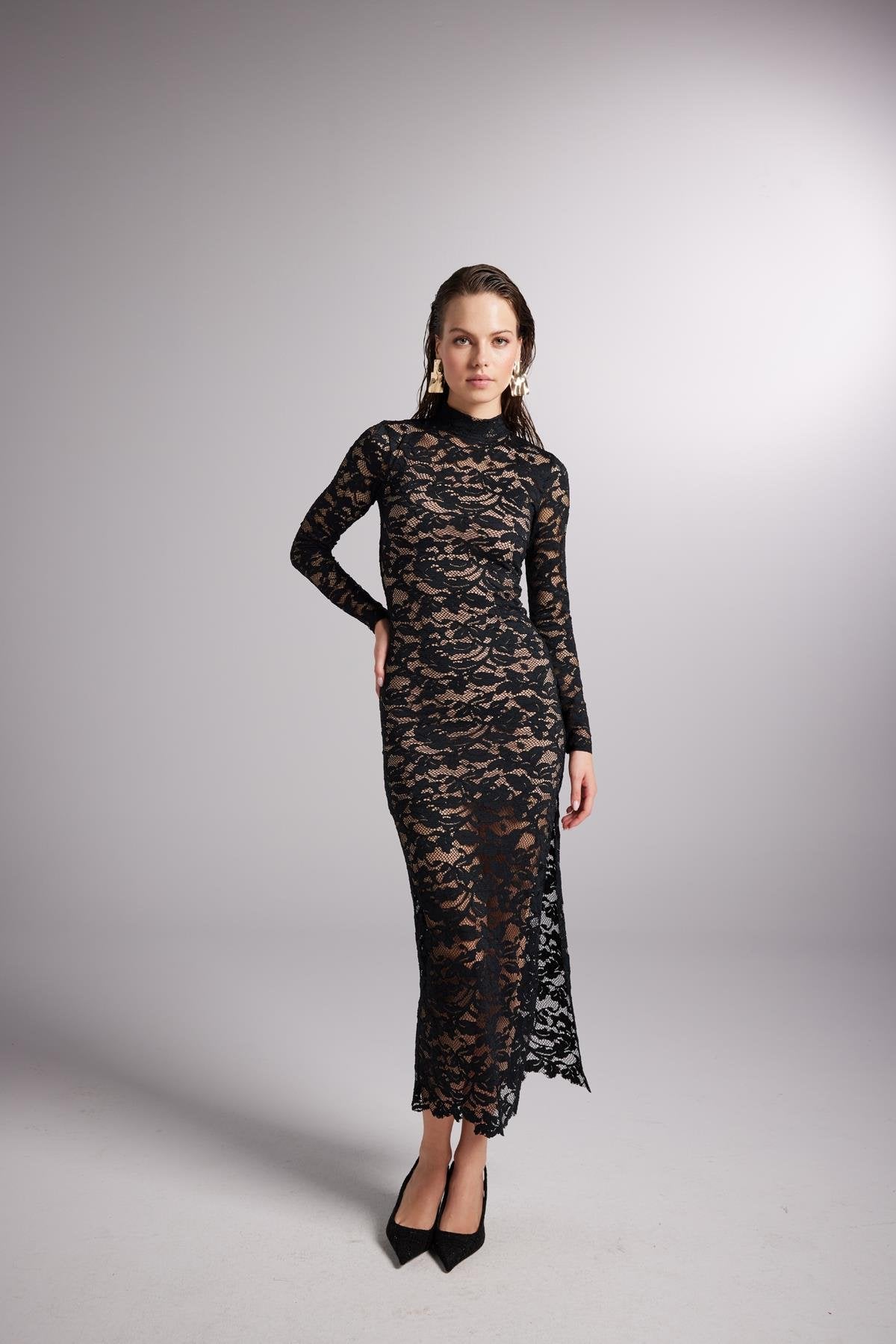 Balıkçı Yaka Ten Rengi Astarlı Uzun Kol Dantel Naomi Elbise Siyah