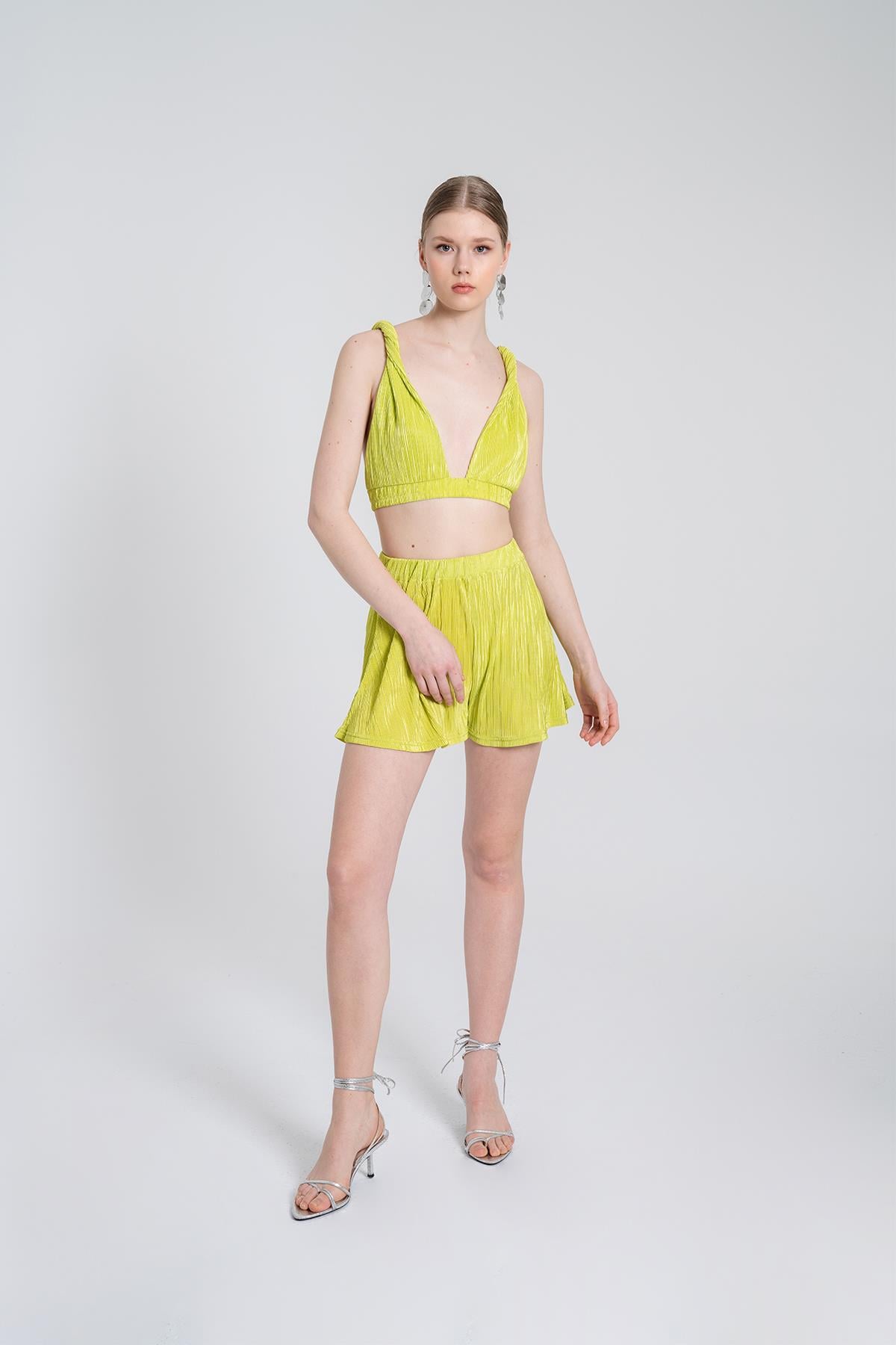 Beli Lastikli Mini Comfy Şort Yeşil