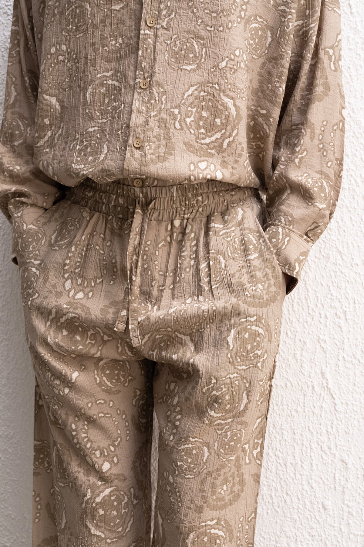 DESENLİ BEJ PANTOLON - BEJ S