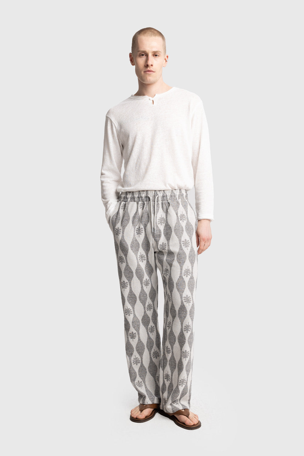 DESENLİ DOKULU PANTOLON