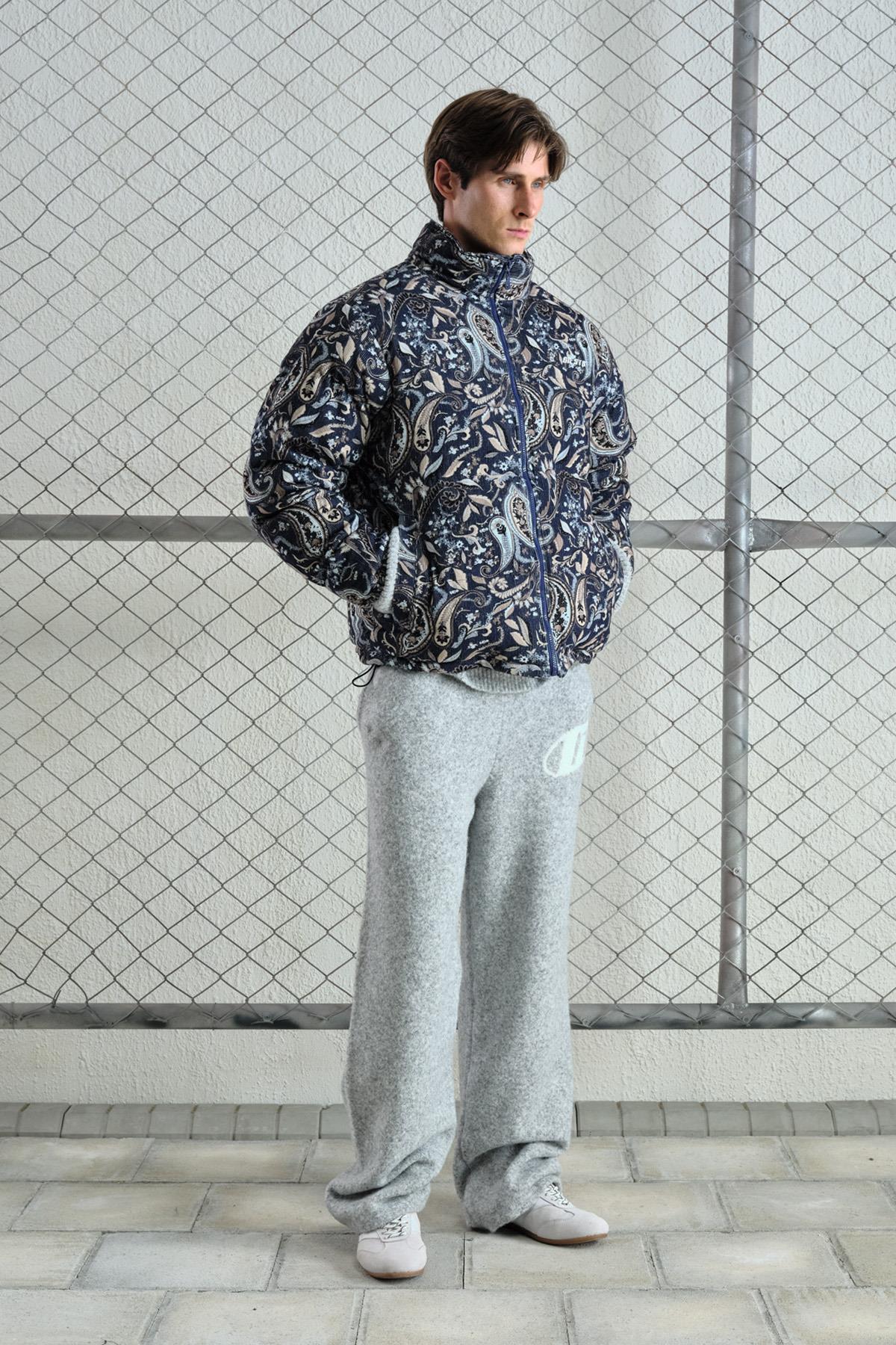 DESENLİ KADİFE ŞİŞME LACİVERT MONT