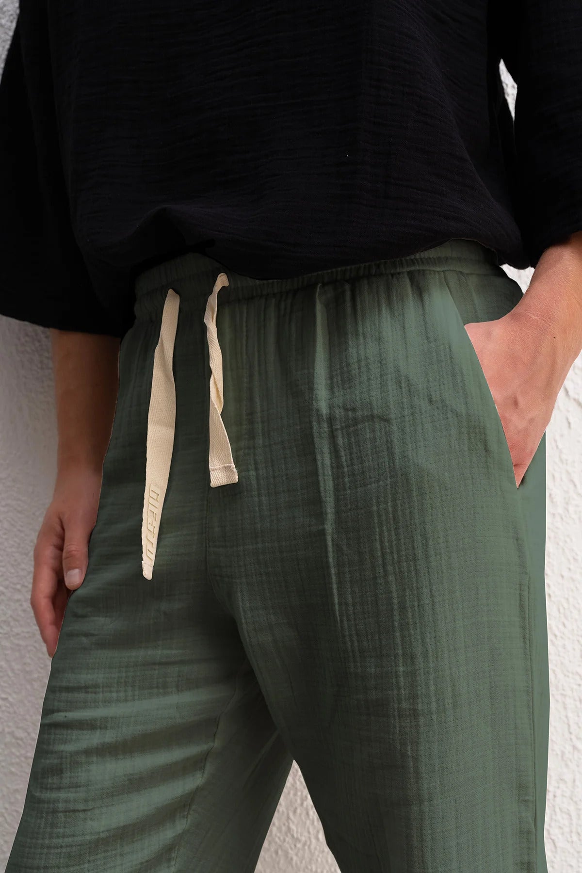 DÖKÜMLÜ BAĞCIK DETAYLI HAKİ PANTOLON - HAKİ XL