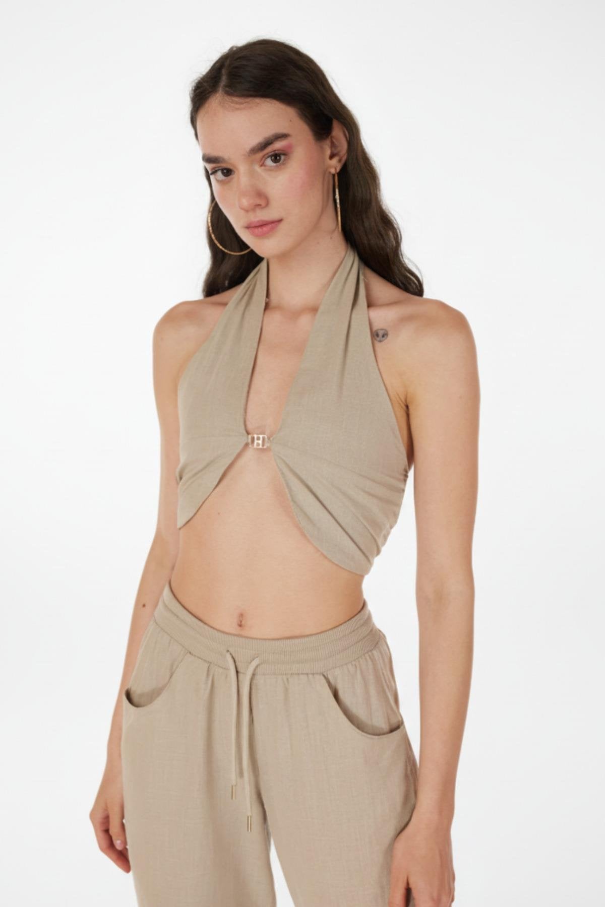 Koton Kumaş H Aksesuarlı Rise Bluz Bej