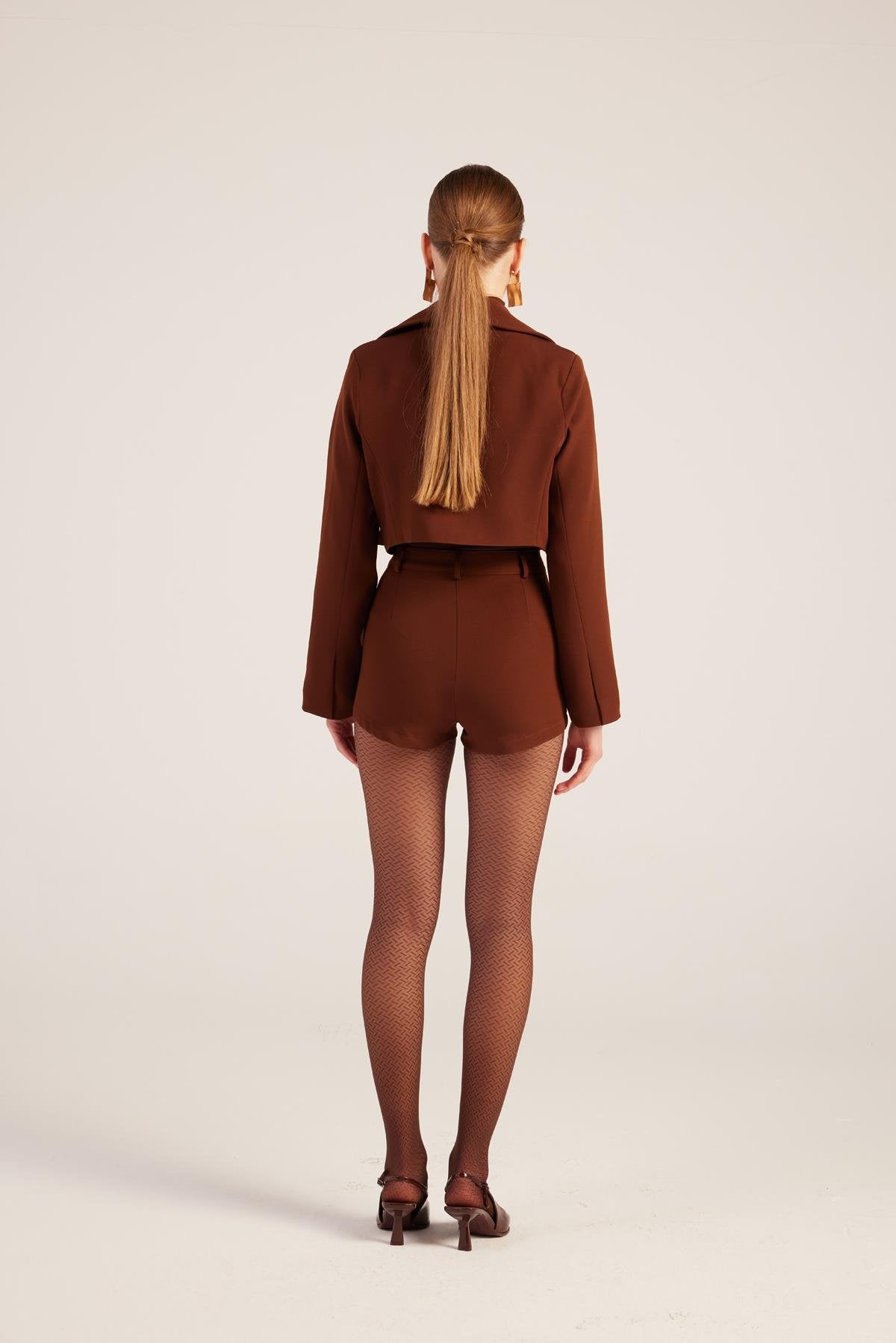 Yakası Saten Detaylı Camila Crop Blazer Ceket Kahve