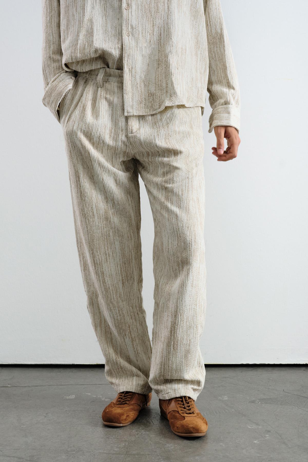 EFEKTLİ PİLİLİ KADİFE BEJ PANTOLON