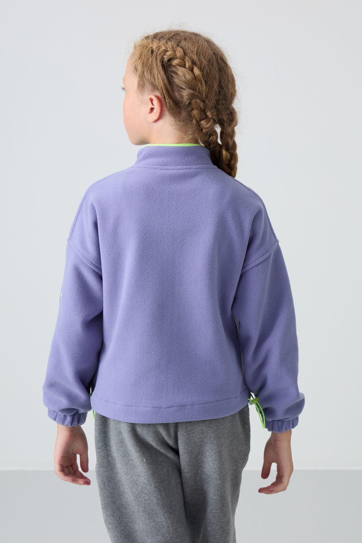 Eflatun Kalın Yumuşak Dokulu Standart Fit Nakışlı Polar Kız Çocuk Sweatshirt - 75157