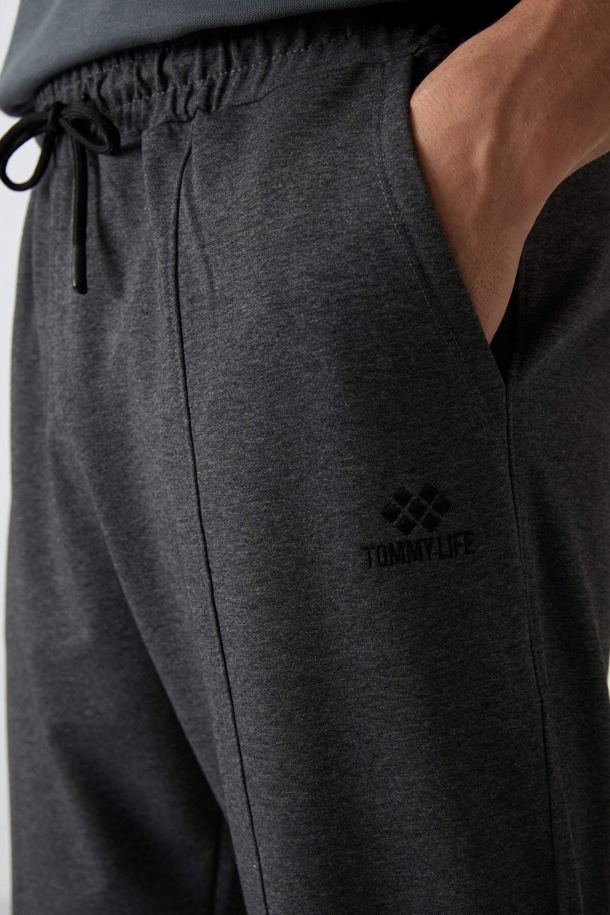 Antrasıt Melanj Pamuklu Yumuşak Dokulu Comfort Fit Nakışlı Erkek Jogger - 82123