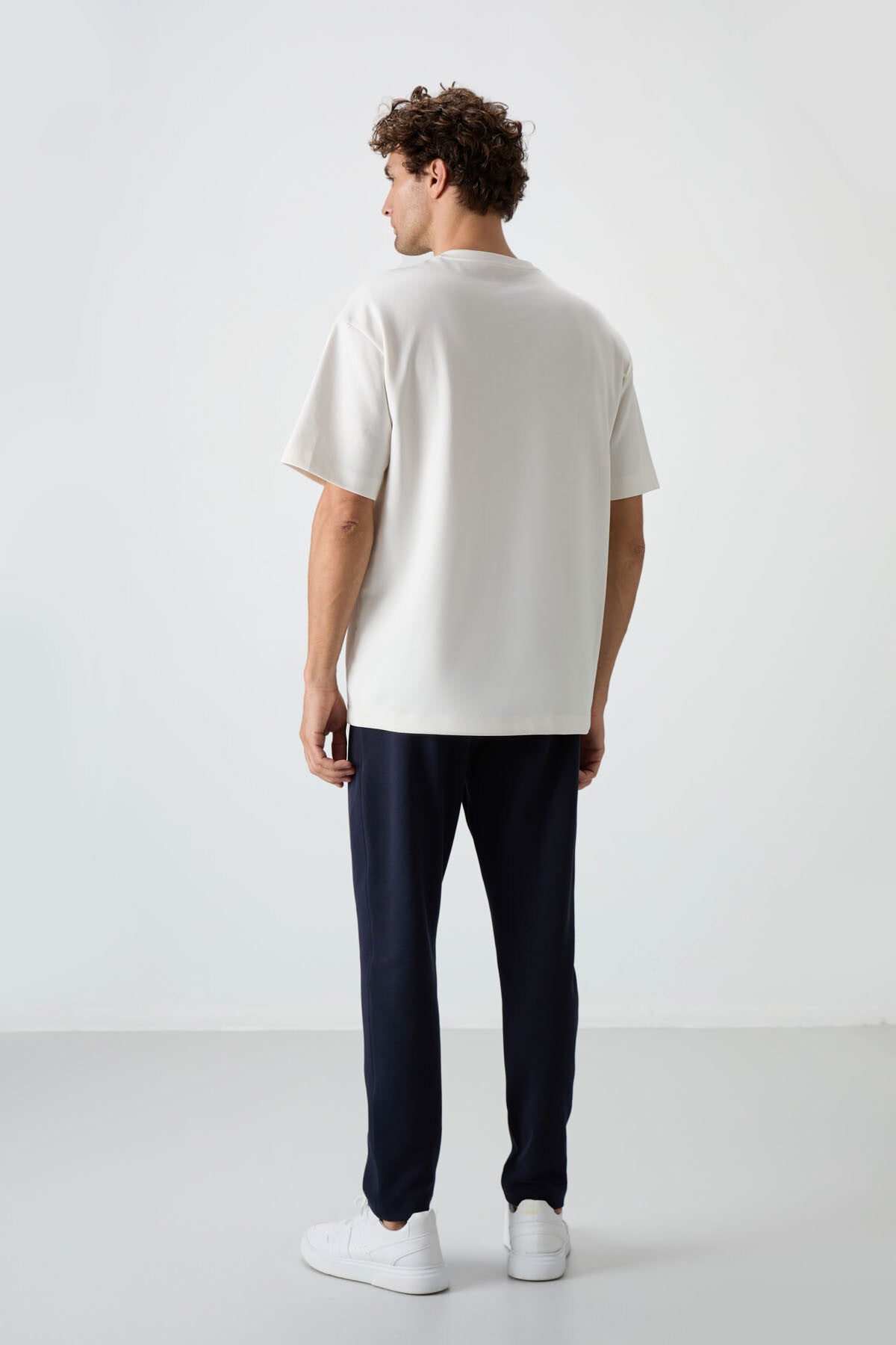 Ekru - Lacivert Pamuklu Kalın Yumuşak Dokulu Oversize Fit Basic Erkek Eşofman Takım - 85251