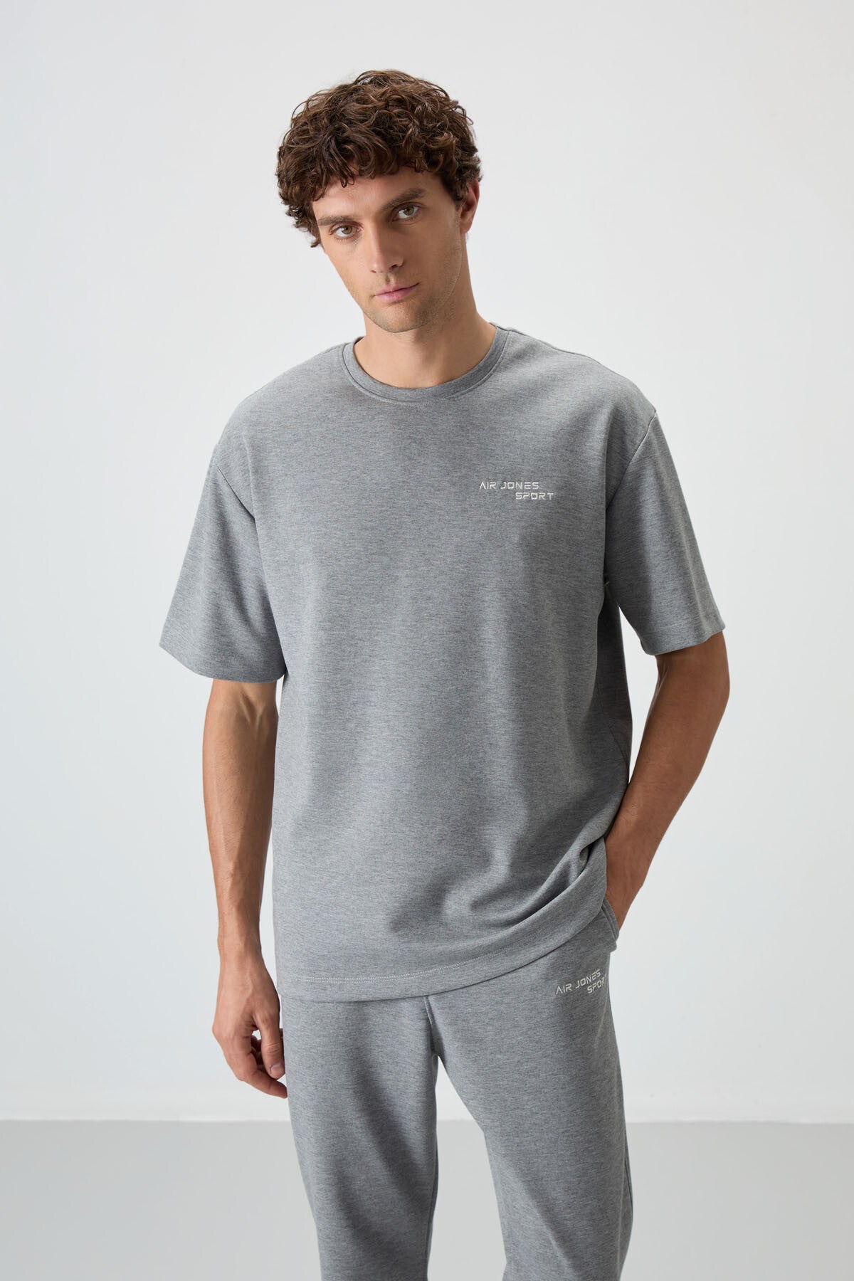 Gri Melanj Pamuklu Kalın Yumuşak Dokulu Oversize Fit Nakışlı Erkek Eşofman Takım - 85252