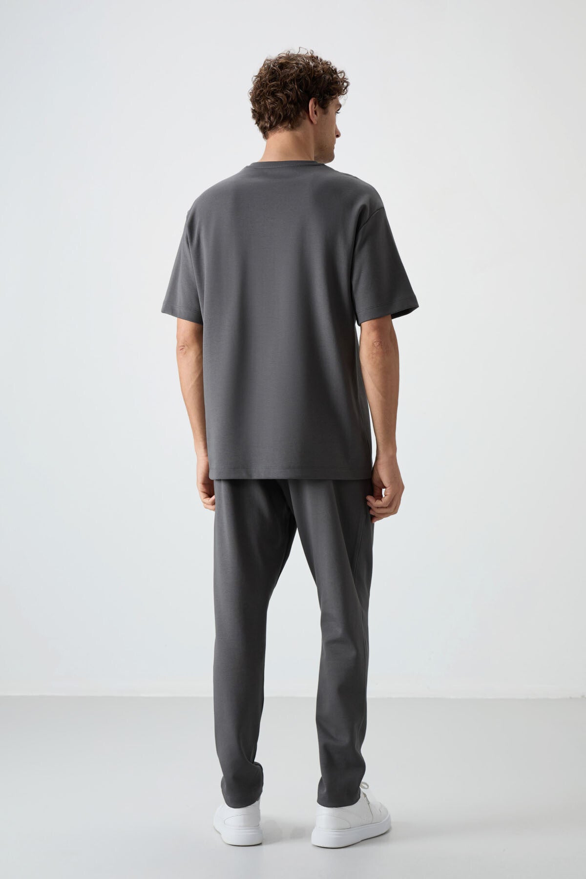 Haki Pamuklu Kalın Yumuşak Dokulu Oversize Fit Nakışlı Erkek Eşofman Takım - 85252