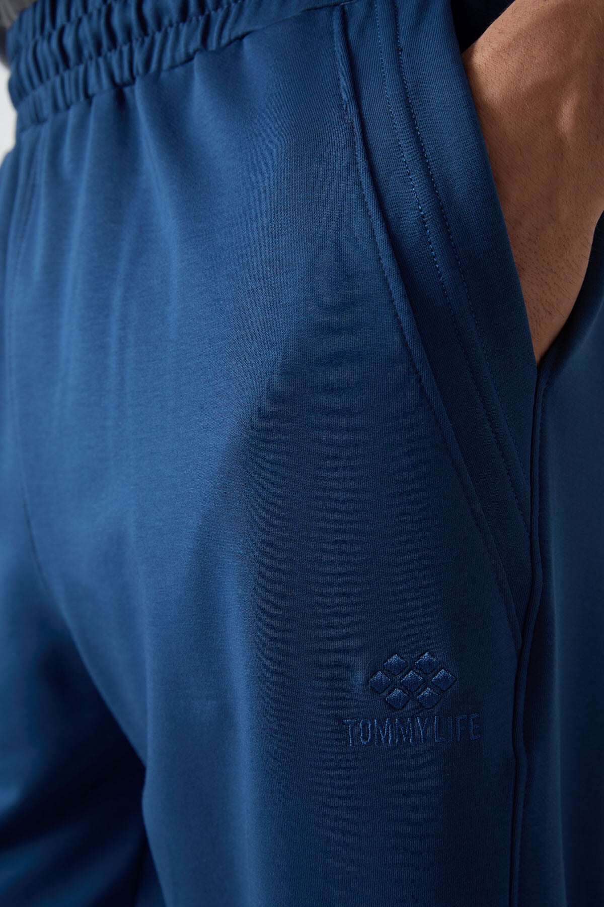 Parlament Pamuklu Yumuşak Dokulu Standart Fit Nakışlı Erkek Kapri - 83102