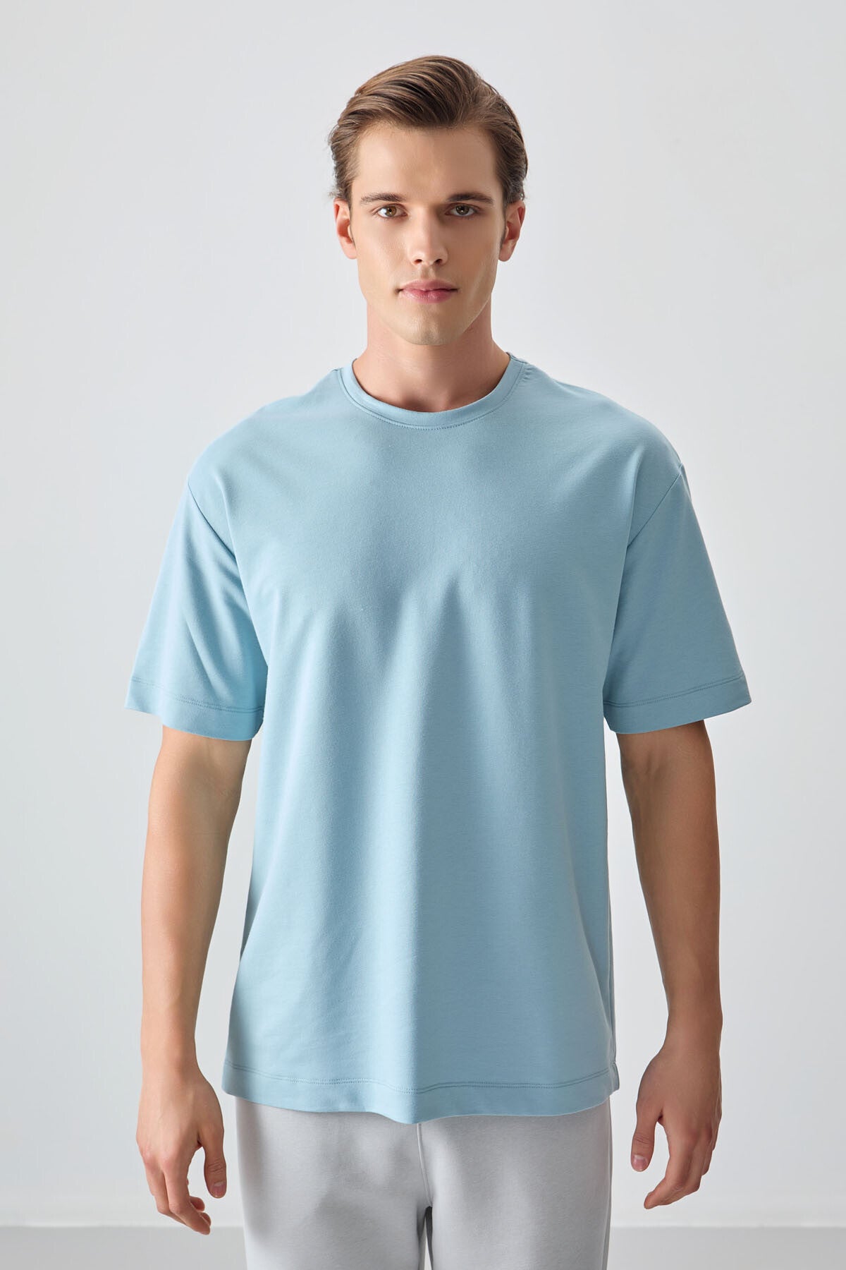 Açık Mavi Pamuklu Kalın Yumuşak Dokulu Oversize Fit Basic Erkek T-Shirt - 88377