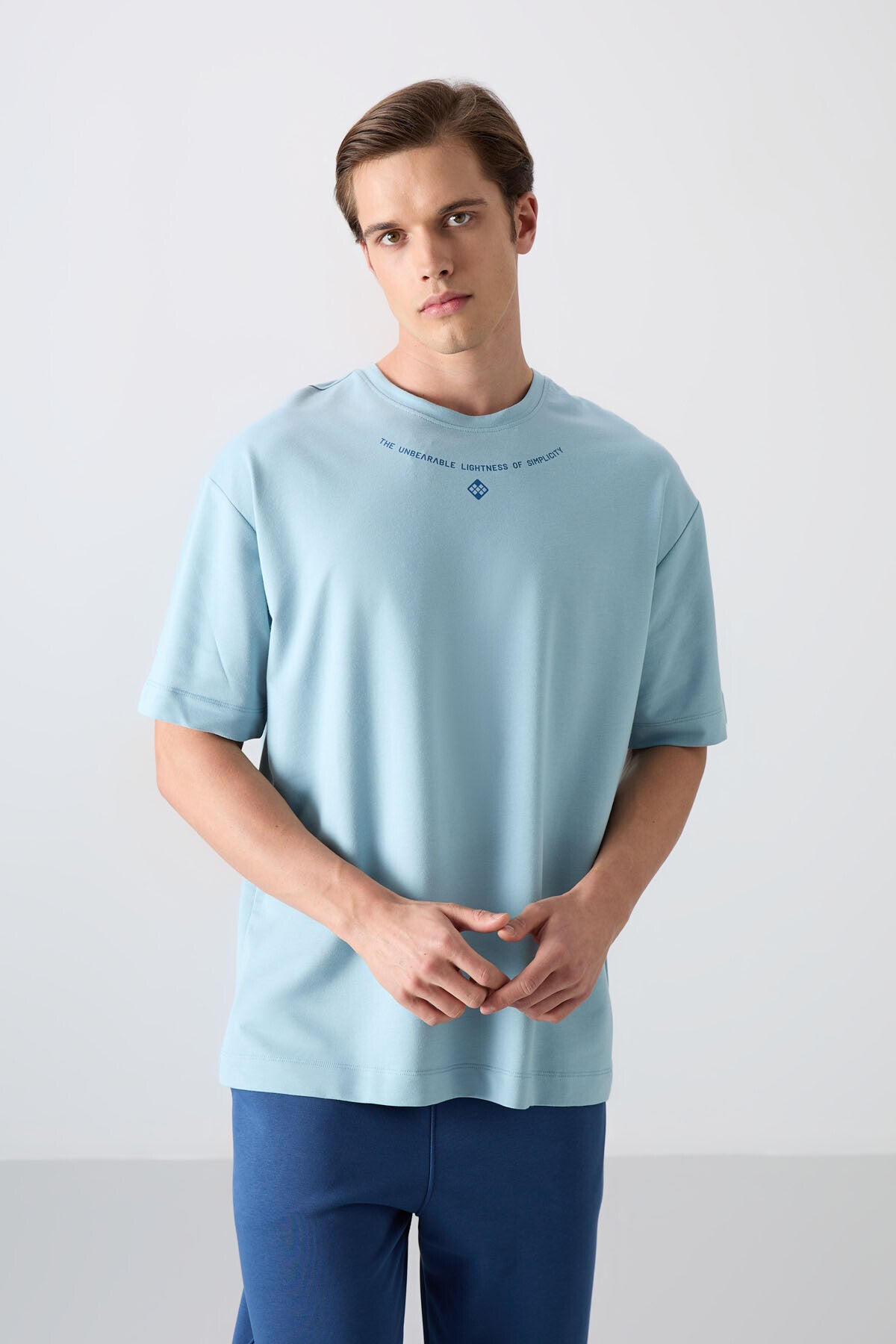 Açık Mavi Pamuklu Kalın Yumuşak Dokulu Oversize Fit Baskılı Erkek T-Shirt - 88343