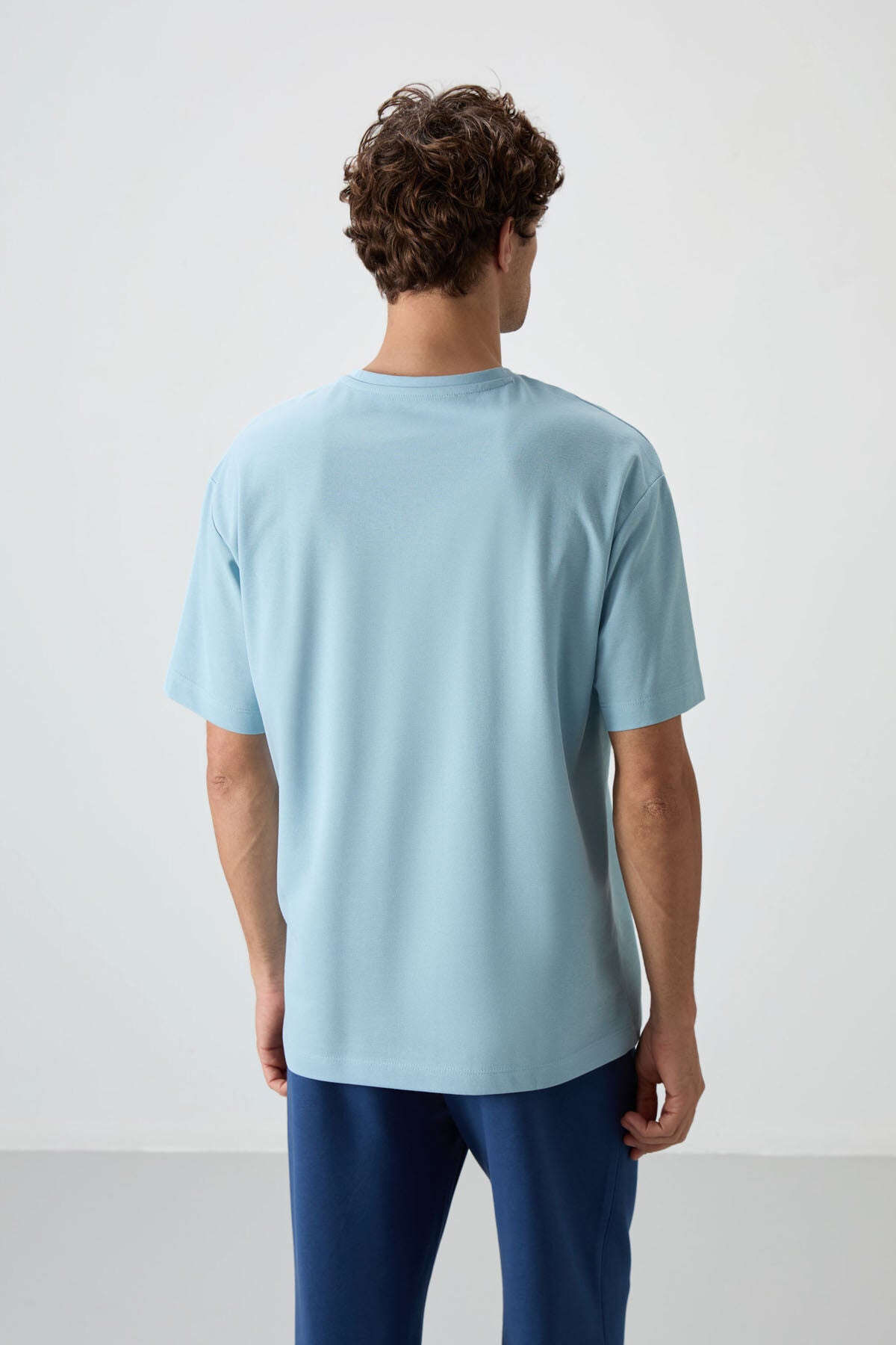 Açık Mavi Pamuklu Kalın Yüzeyi Dokulu Oversize Fit  Baskılı Erkek T-Shirt - 88368
