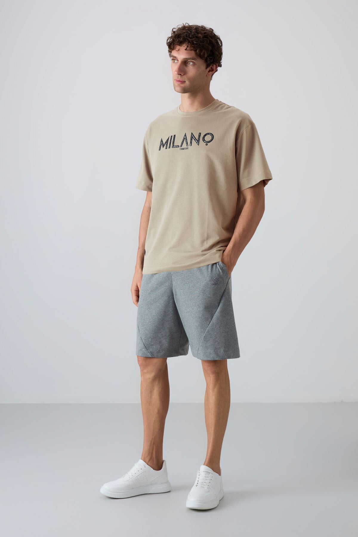 Bej Pamuklu Kalın Yumuşak Dokulu Oversize Fit Baskılı Erkek T-Shirt - 88345