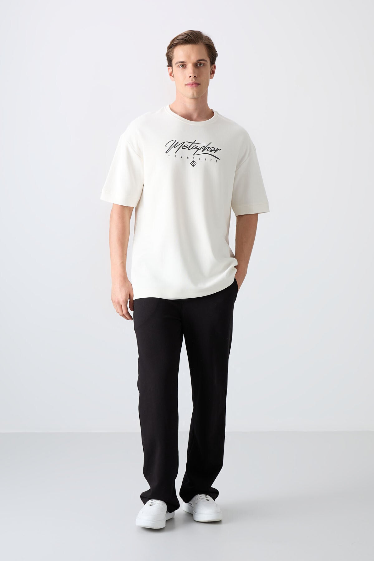 Ekru Pamuklu Kalın Yumuşak Dokulu Oversize Fit Baskılı Erkek T-Shirt - 88320