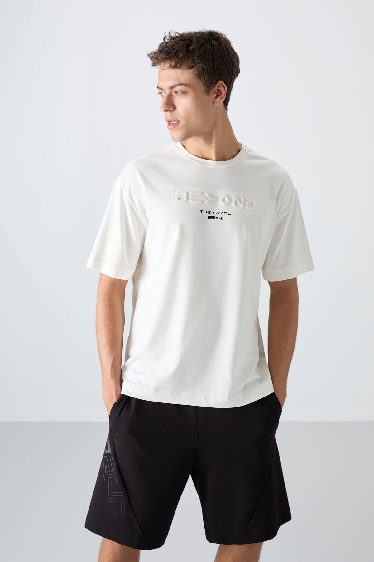 Ekru Pamuklu Kalın Yumuşak Dokulu Oversize Fit Baskılı Erkek T-Shirt - 88328
