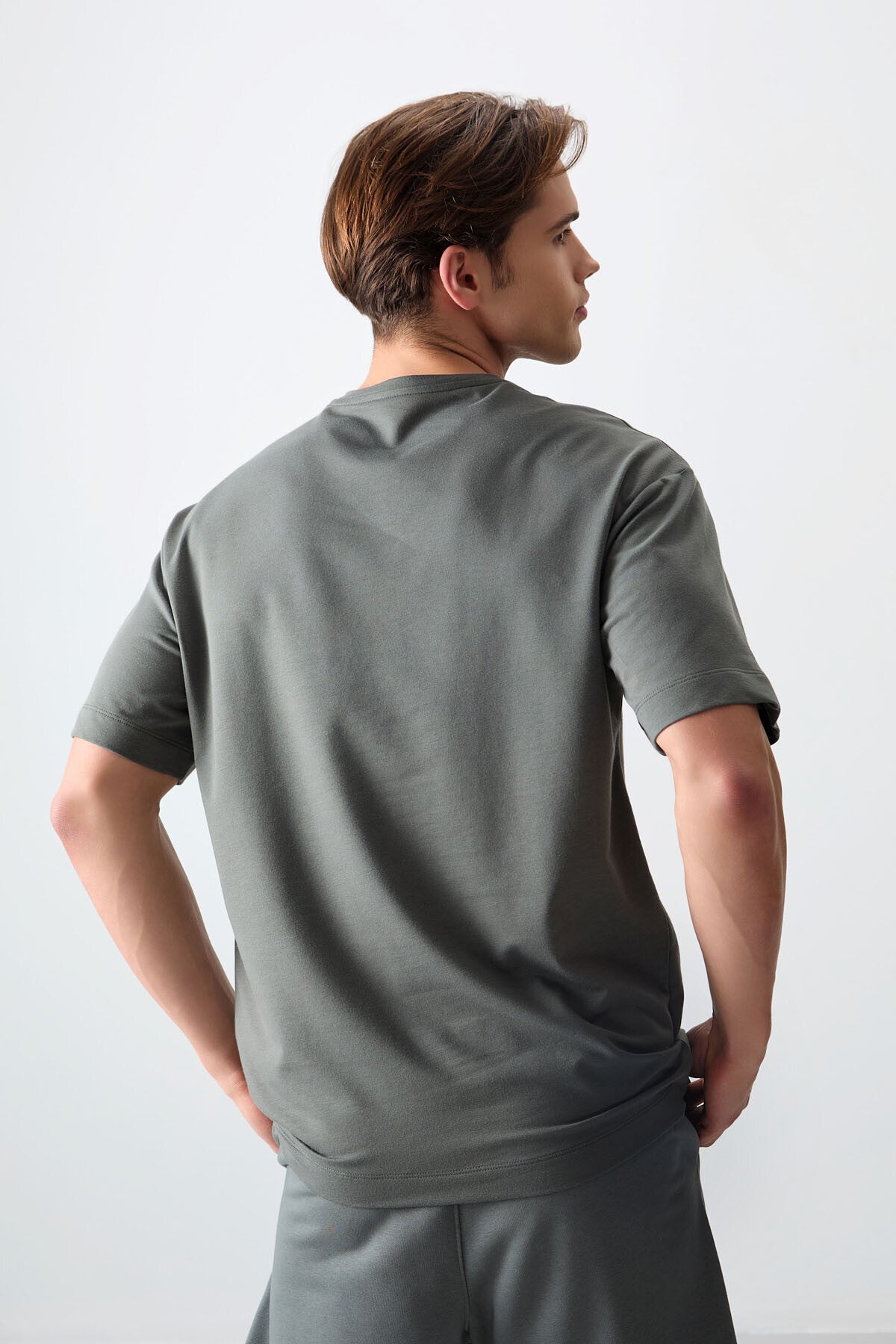 Haki Pamuklu Kalın Yumuşak Dokulu Oversize Fit Basic Erkek T-Shirt - 88377