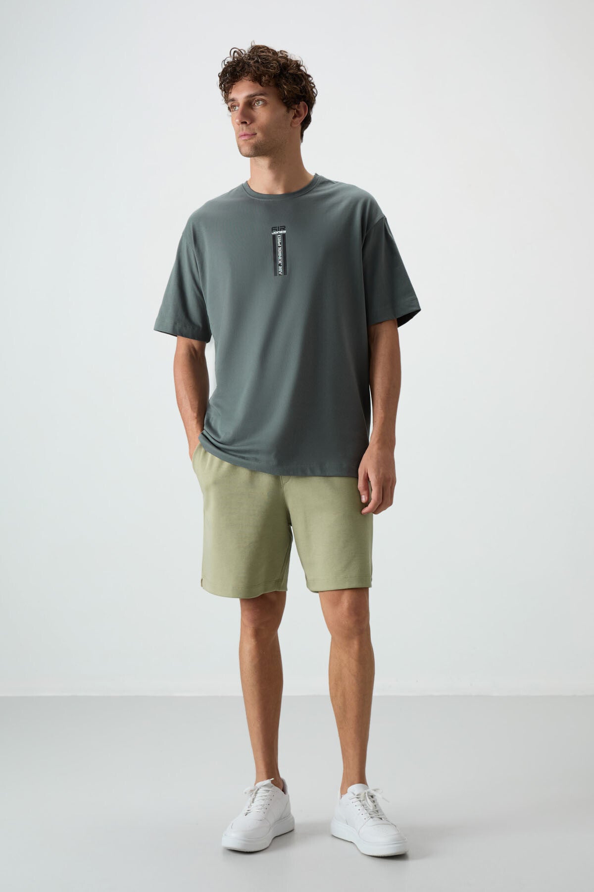 Haki %100 Pamuk Kalın Yumuşak Dokulu Oversize Fit Baskılı Erkek T-Shirt - 88360