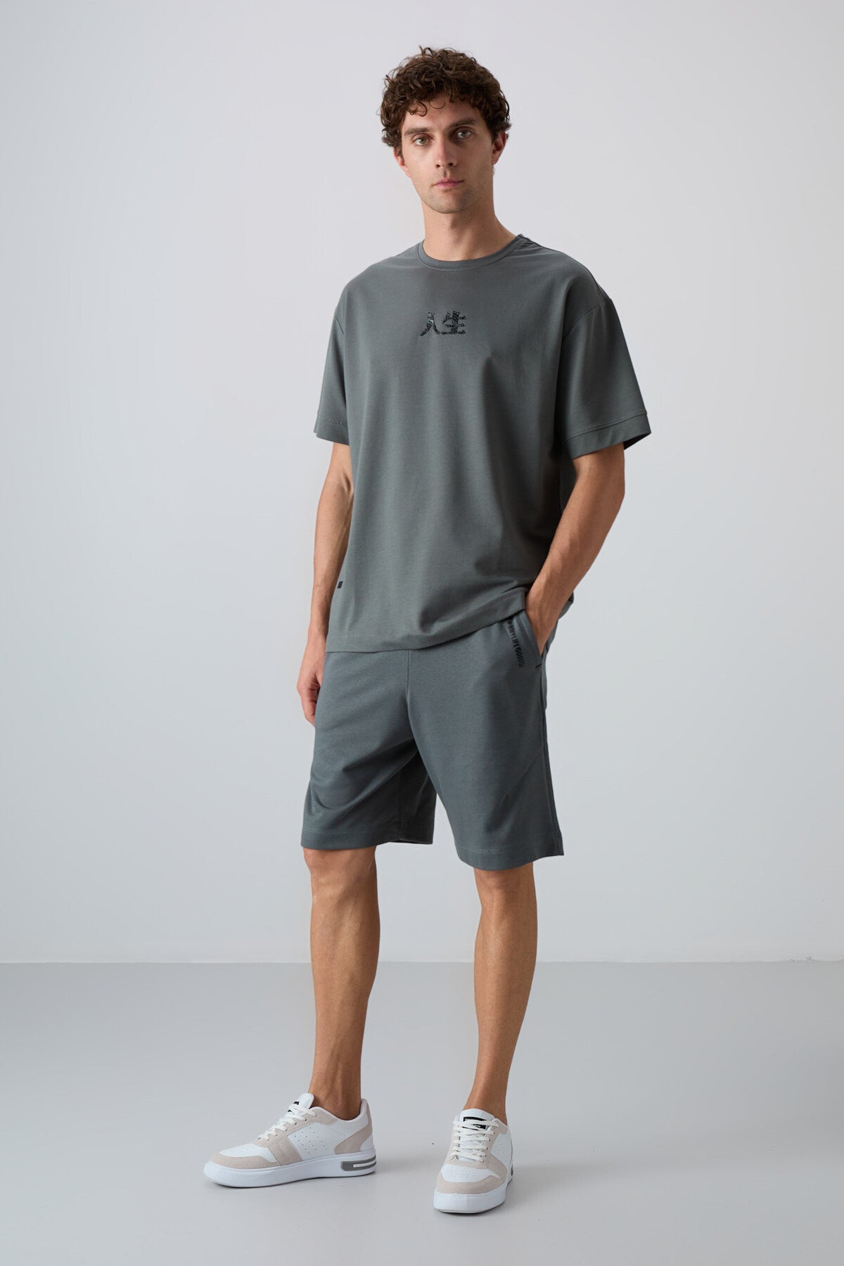 Haki Pamuklu Kalın Yumuşak Dokulu Oversize Fit Baskılı Erkek T-Shirt - 88342